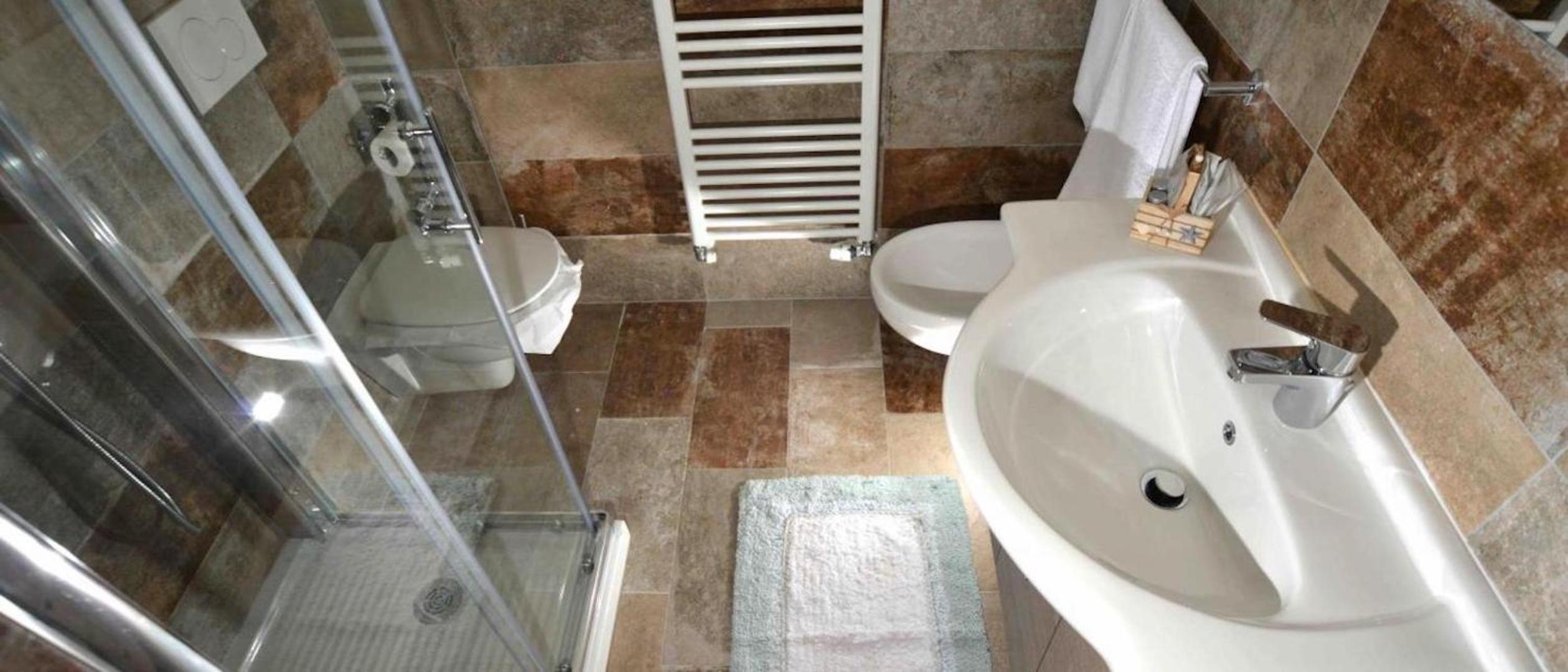 Superior Quadruple Room photo 2