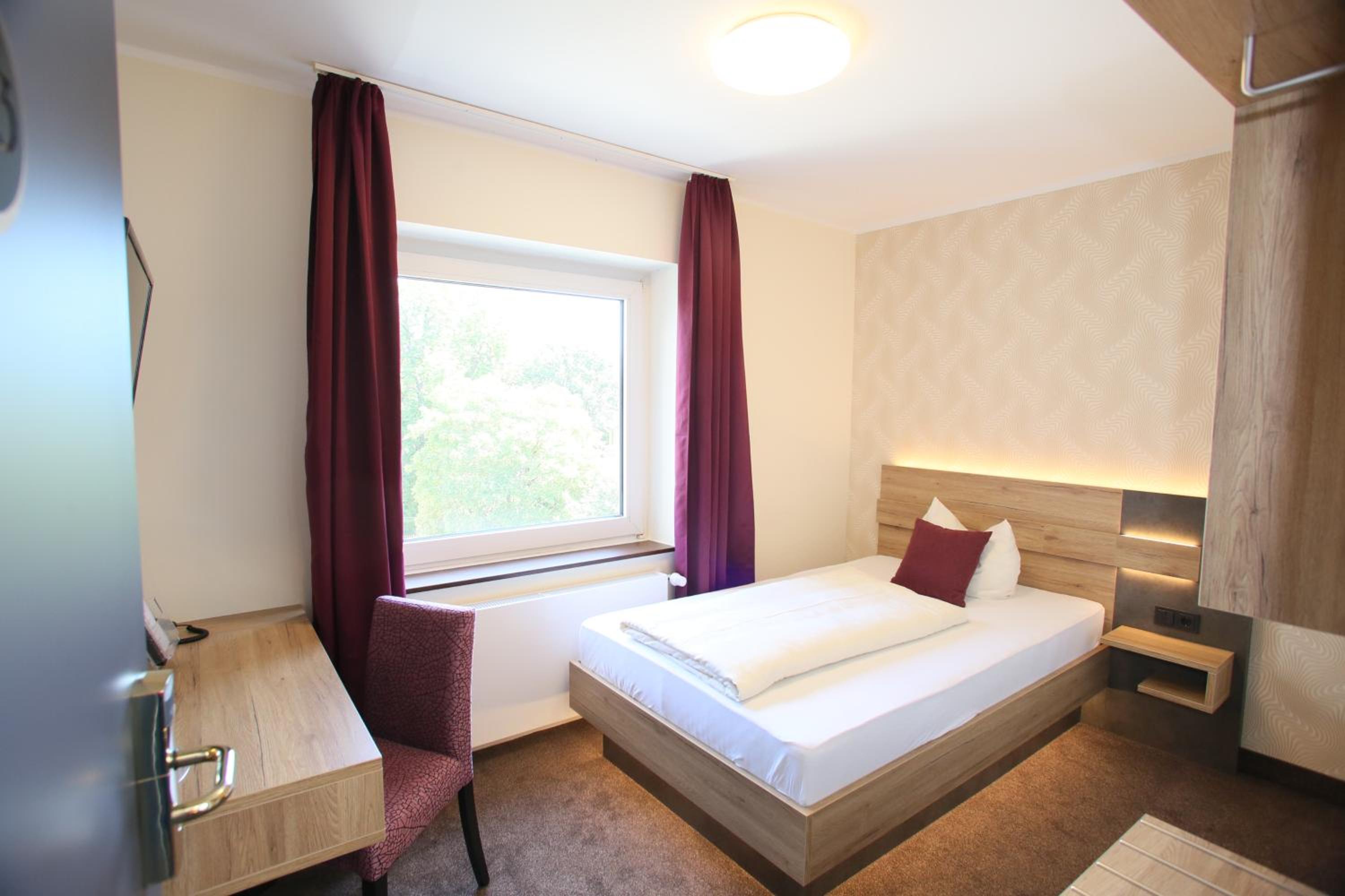 Single Room photo 3