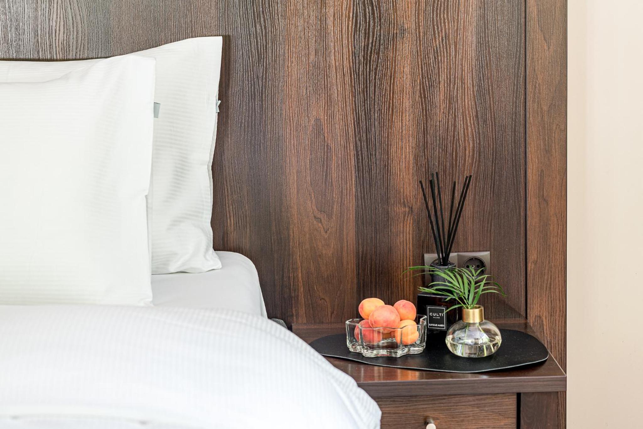 Standard Twin Room with Spa Access - Photo 3