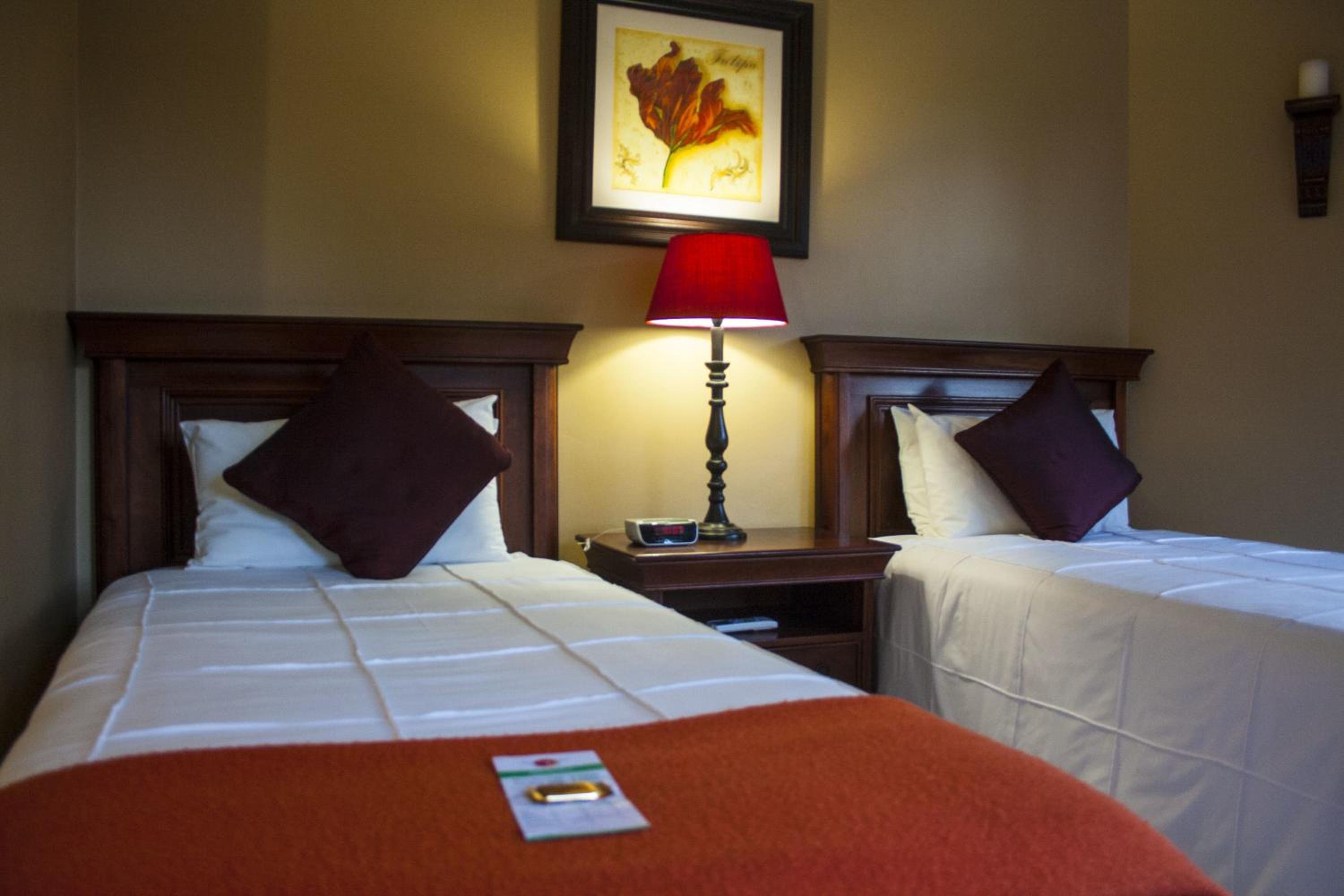 Twin/Double Room - Photo 6