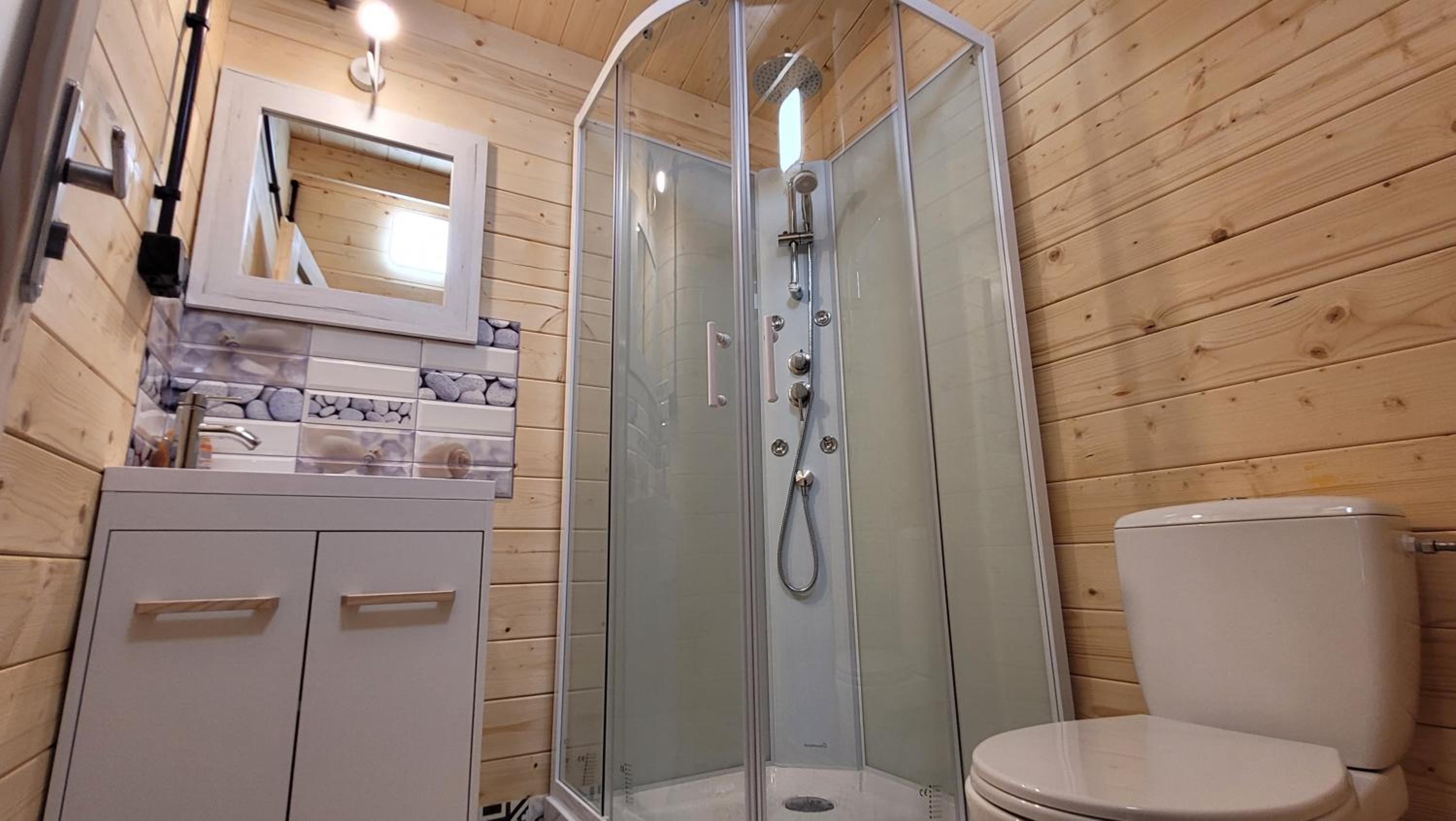 Superior Chalet - Photo 6