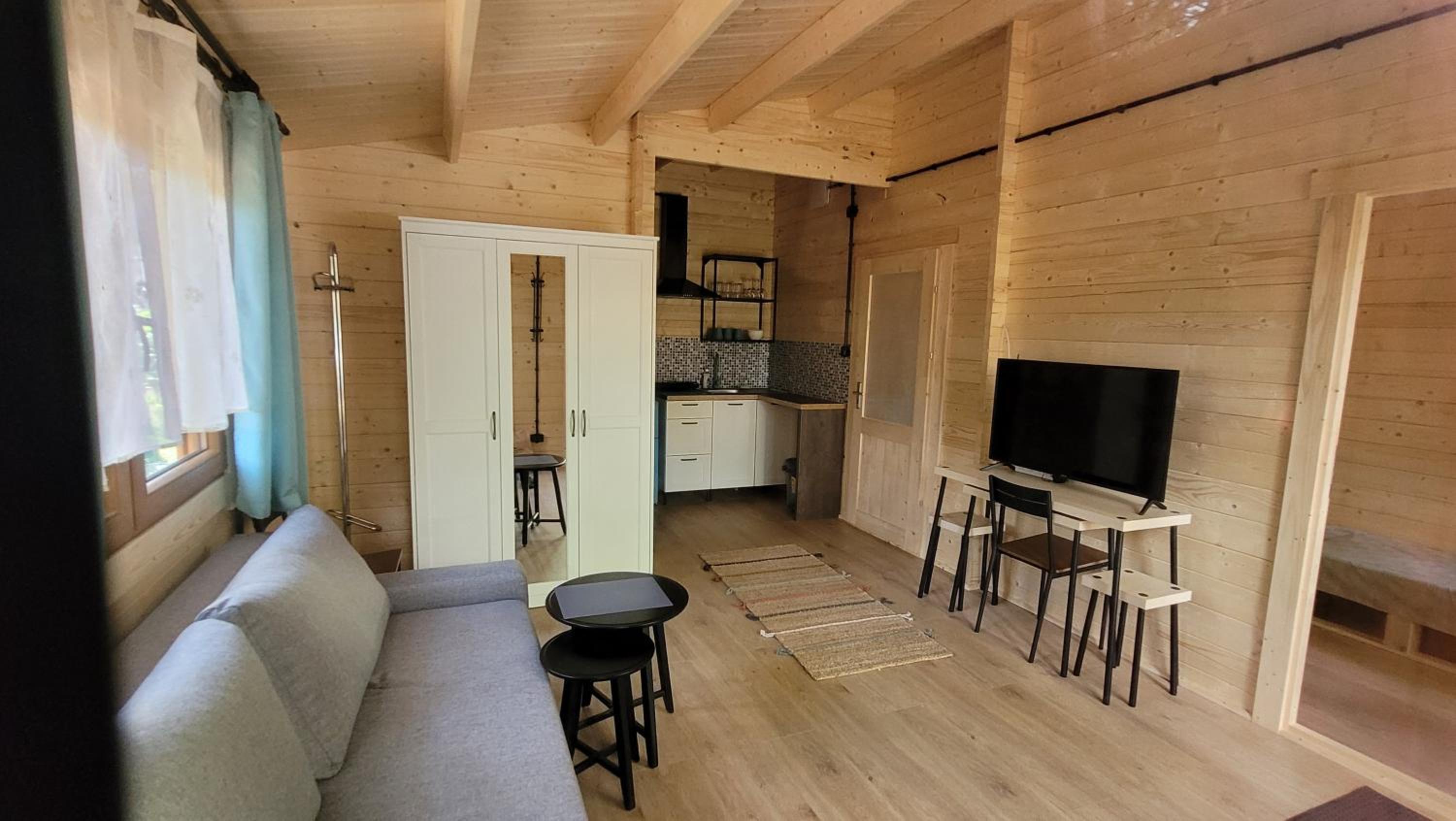 Superior Chalet - Photo 4