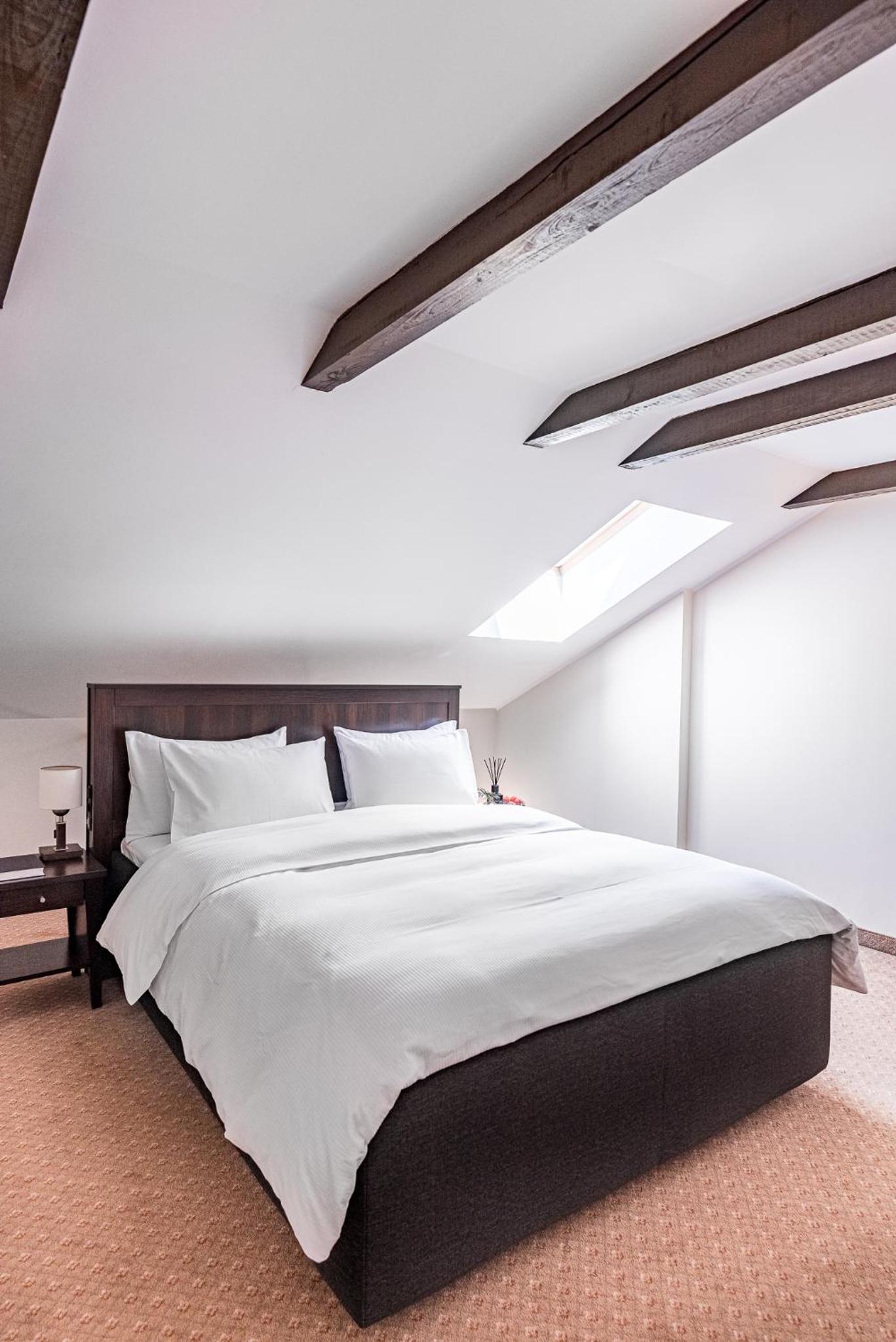 Superior Duplex Apartment with Spa Access - Photo 18