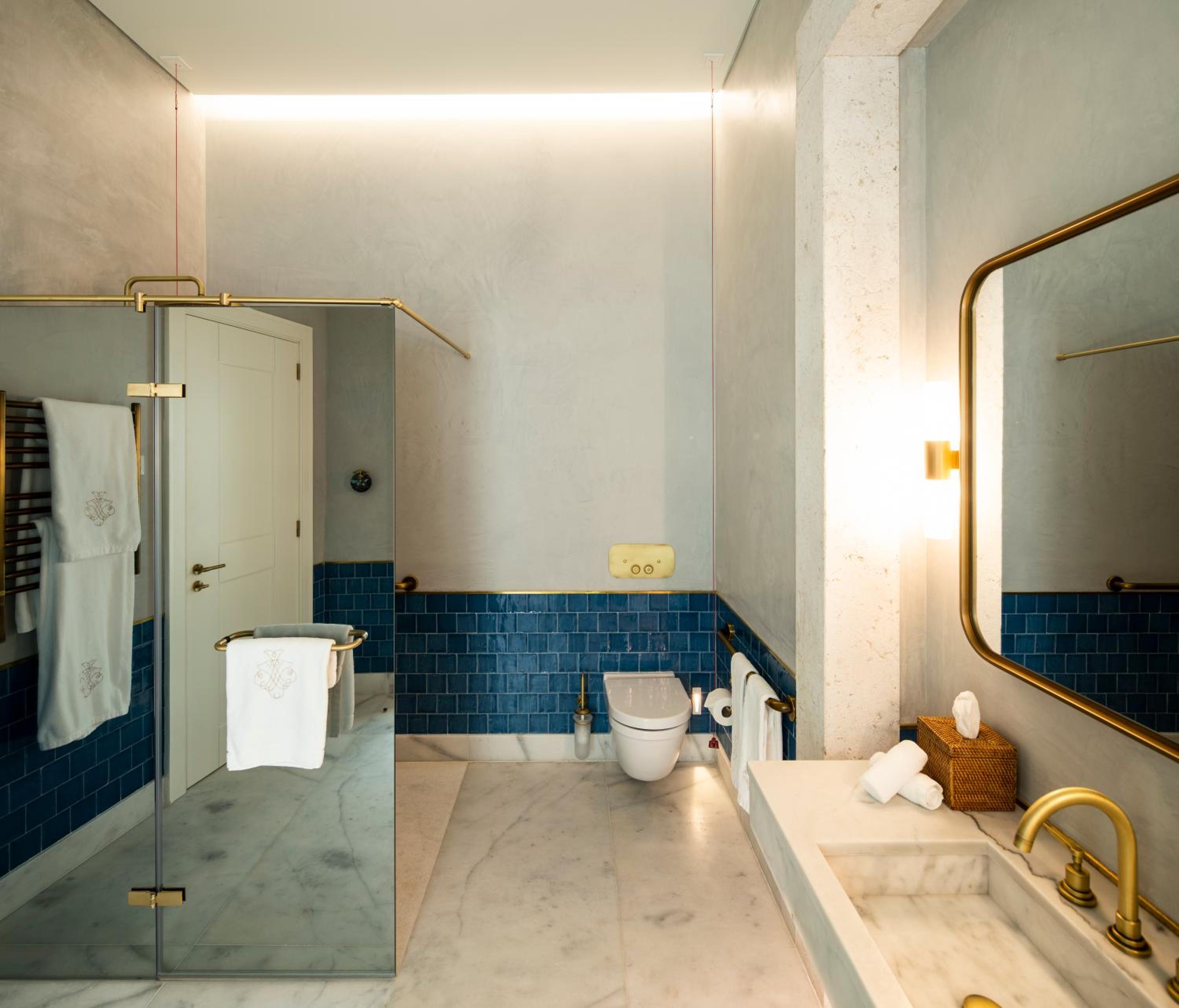 Superior Double or Twin Room - Photo 6