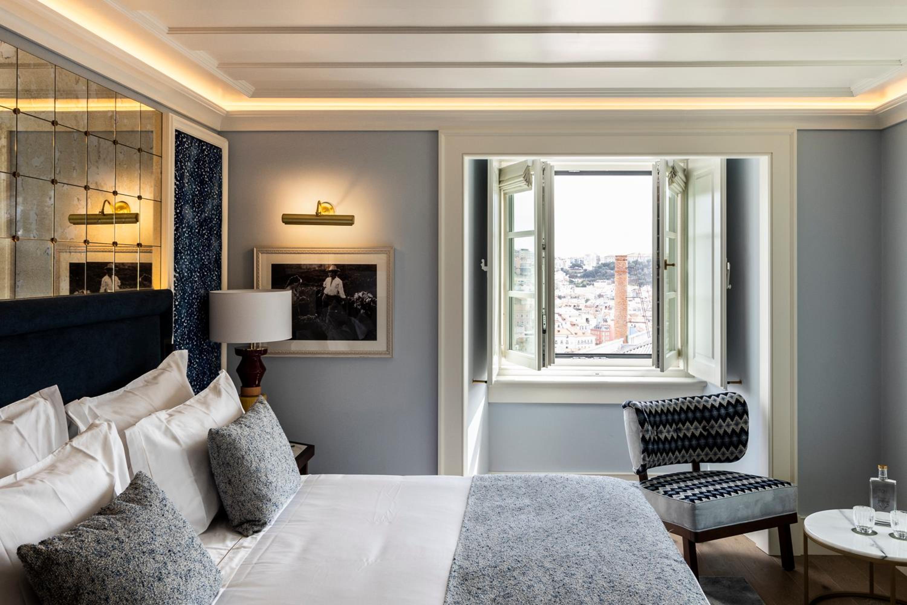 Deluxe Double or Twin Room - Photo 4