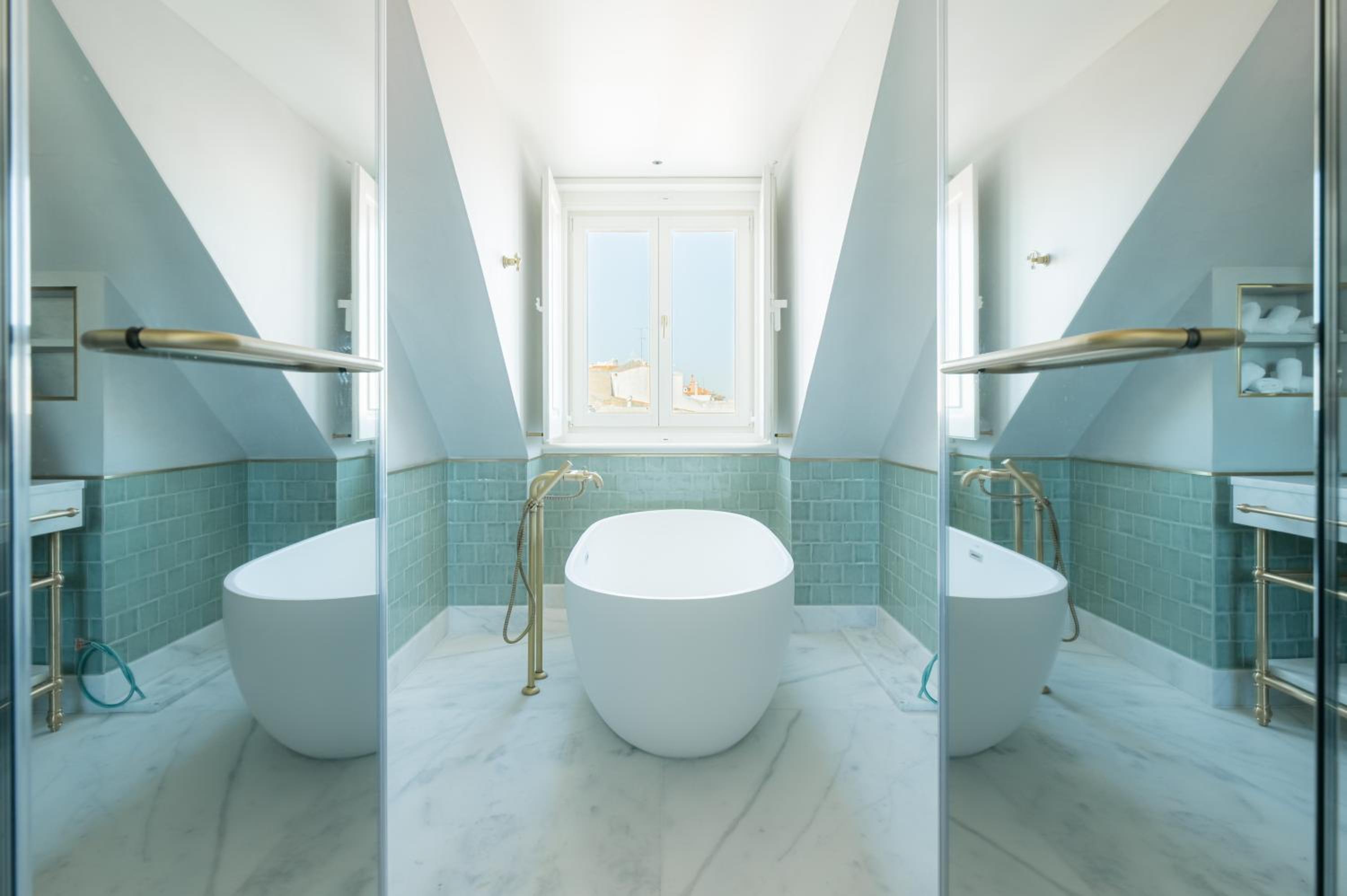 Suite - Photo 6