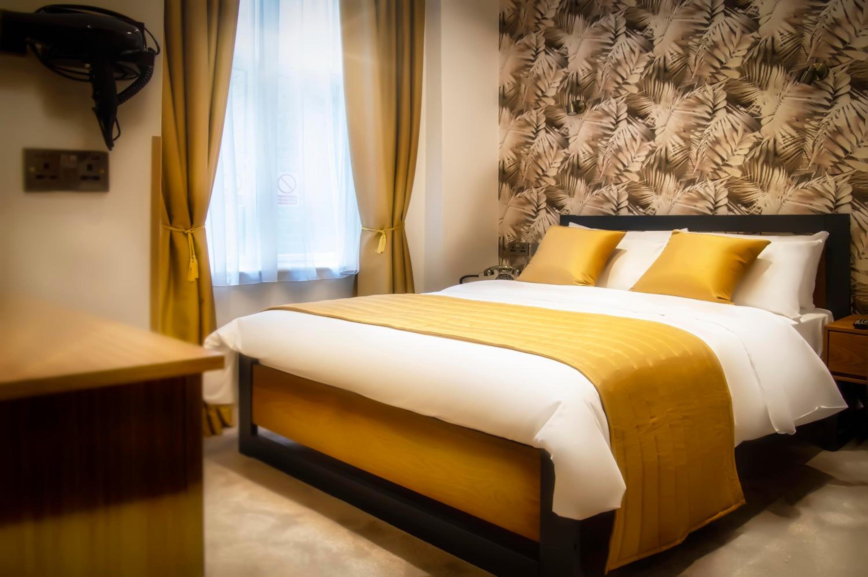 Deluxe Double Room photo 3