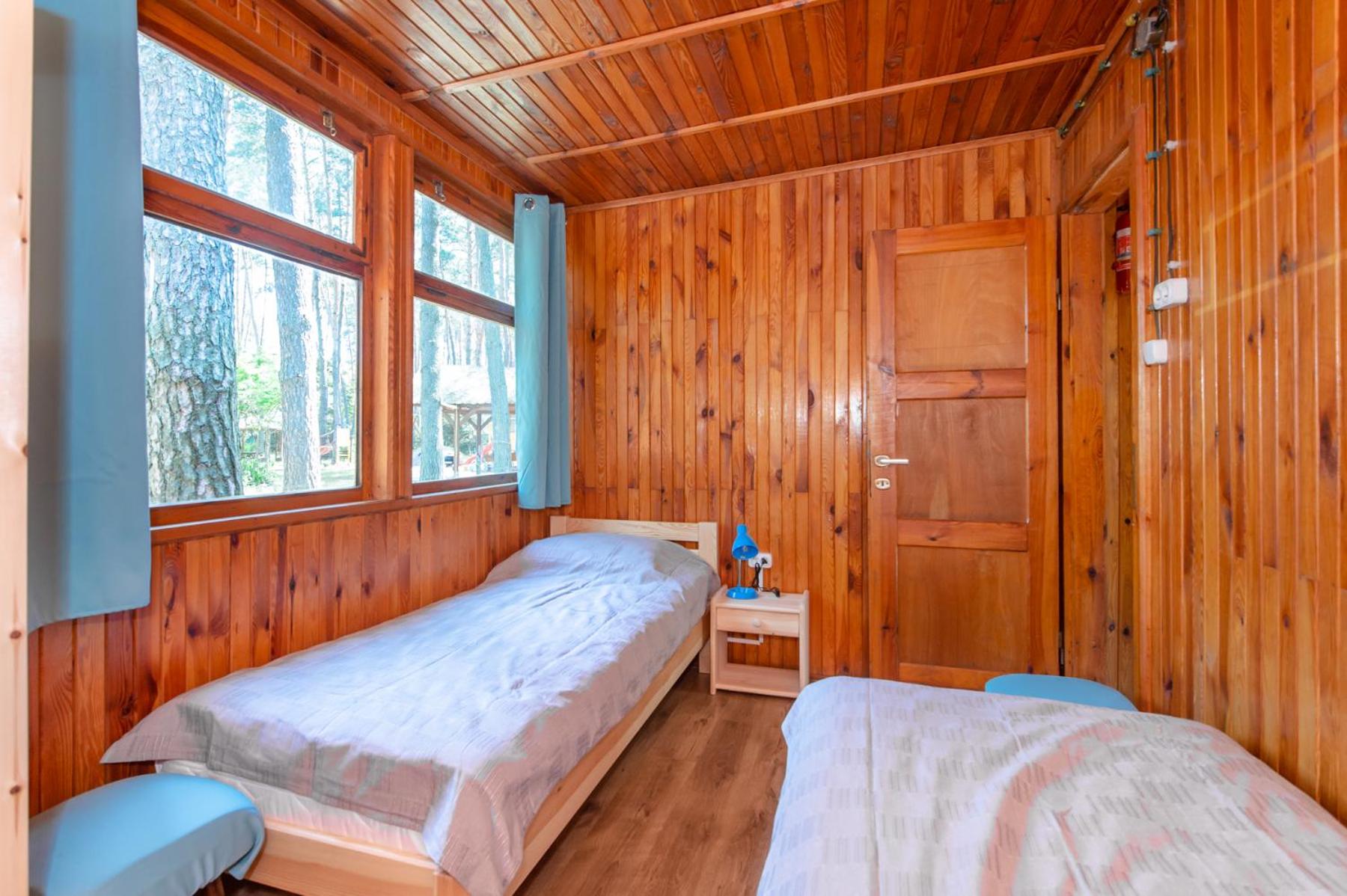 Two-Bedroom House - Photo 4