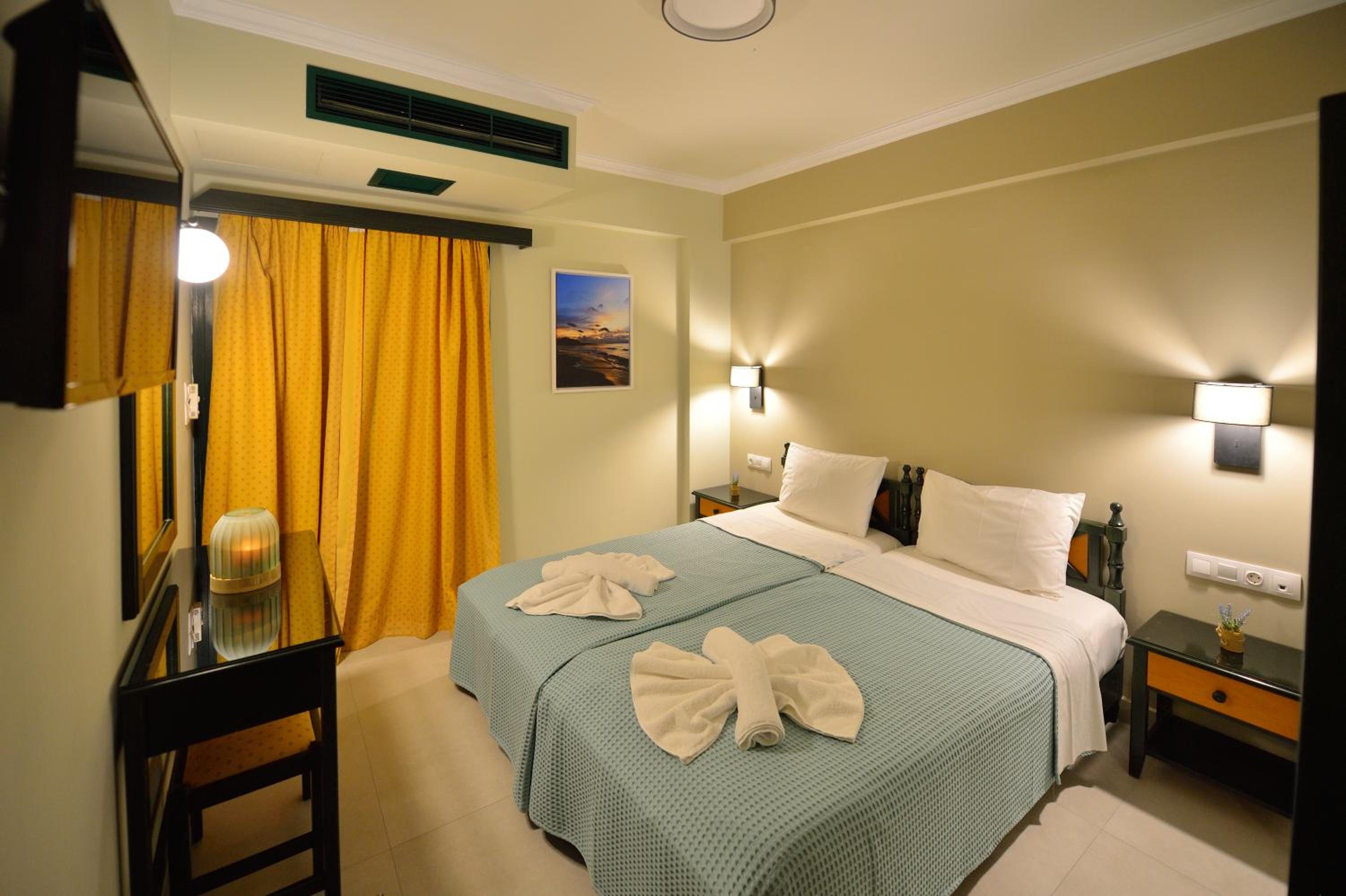 Family Apartment with Partial Sea View