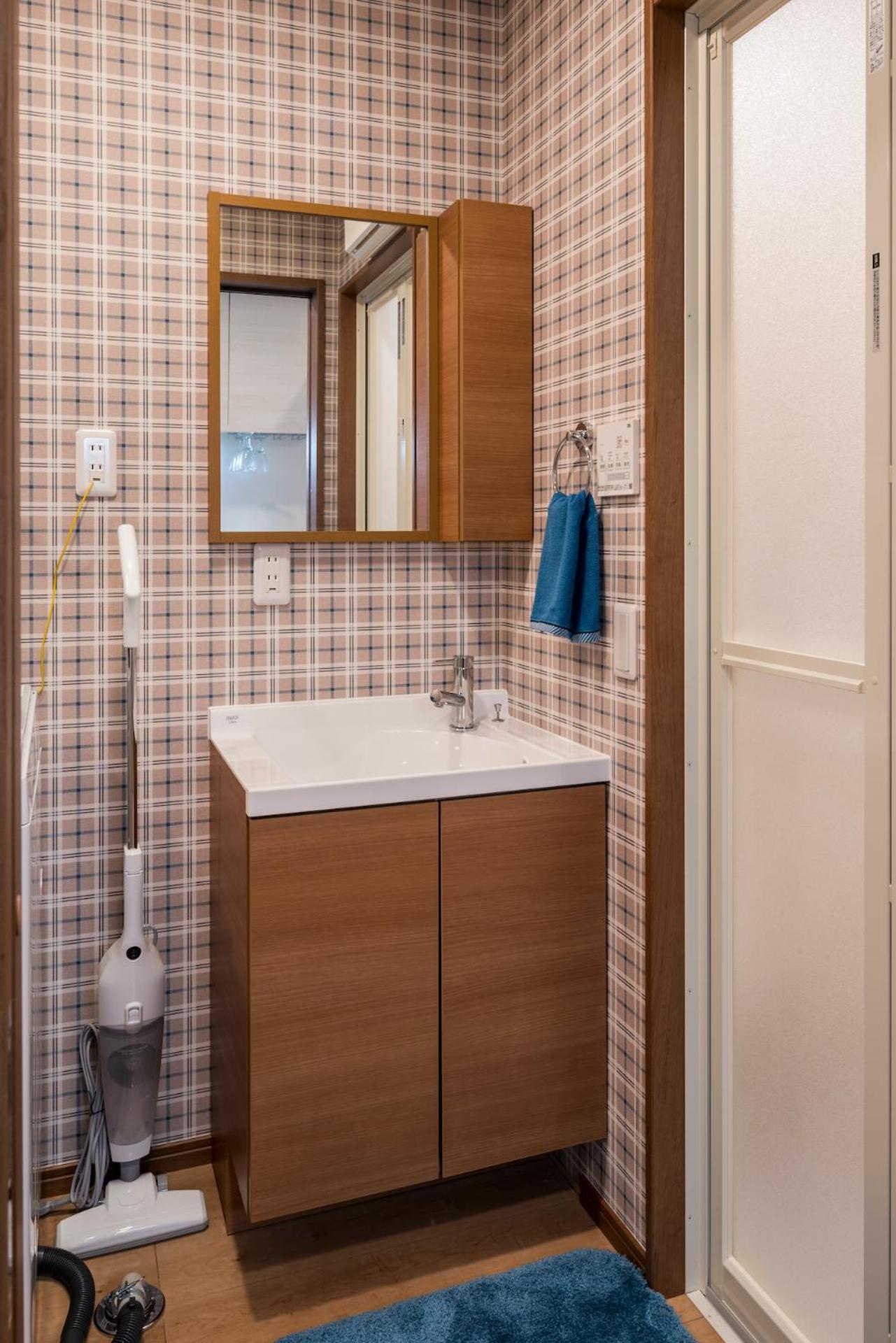 Queen Room - Photo 14