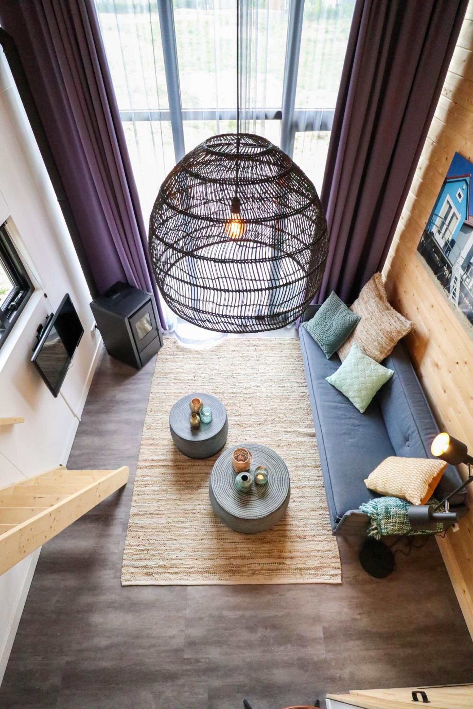 Tiny House 2 - Photo 2