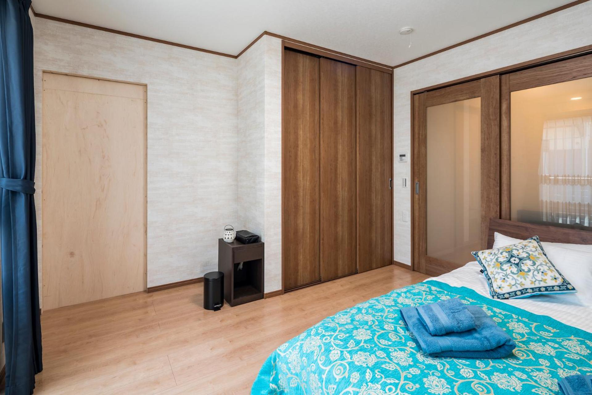 Queen Room - Photo 25