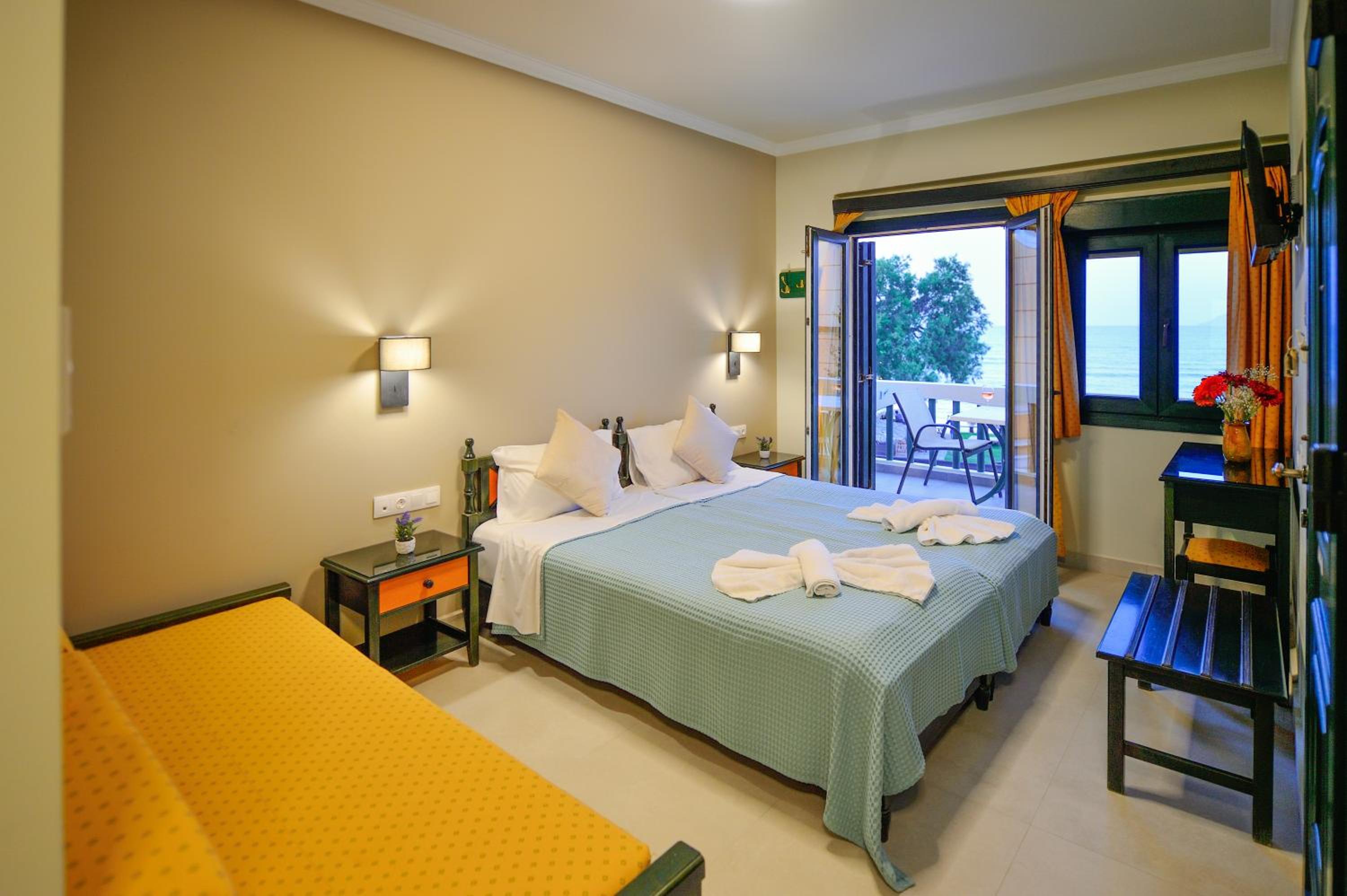 Studio with Sea View - Photo 9