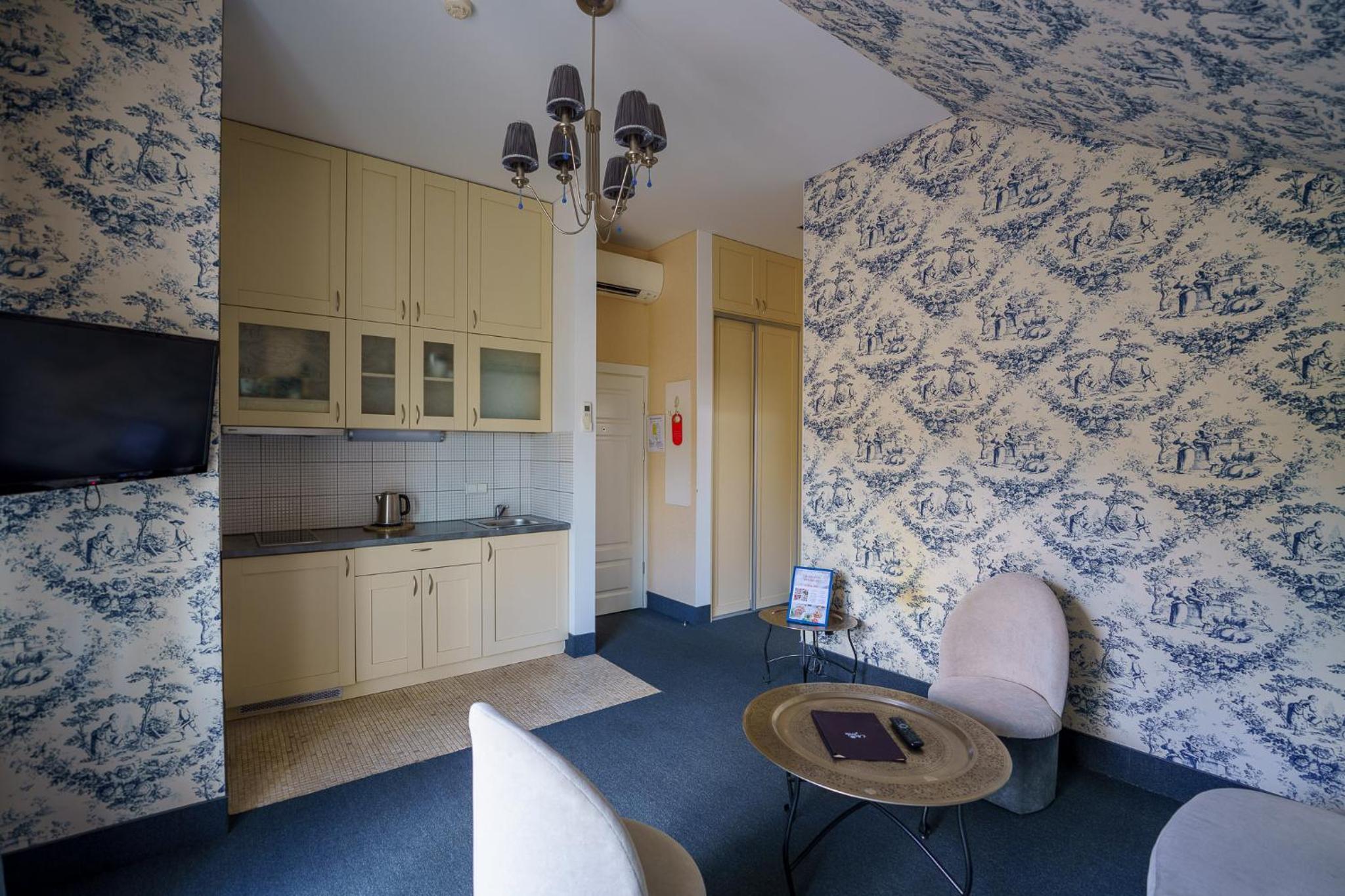 Deluxe Suite photo 1