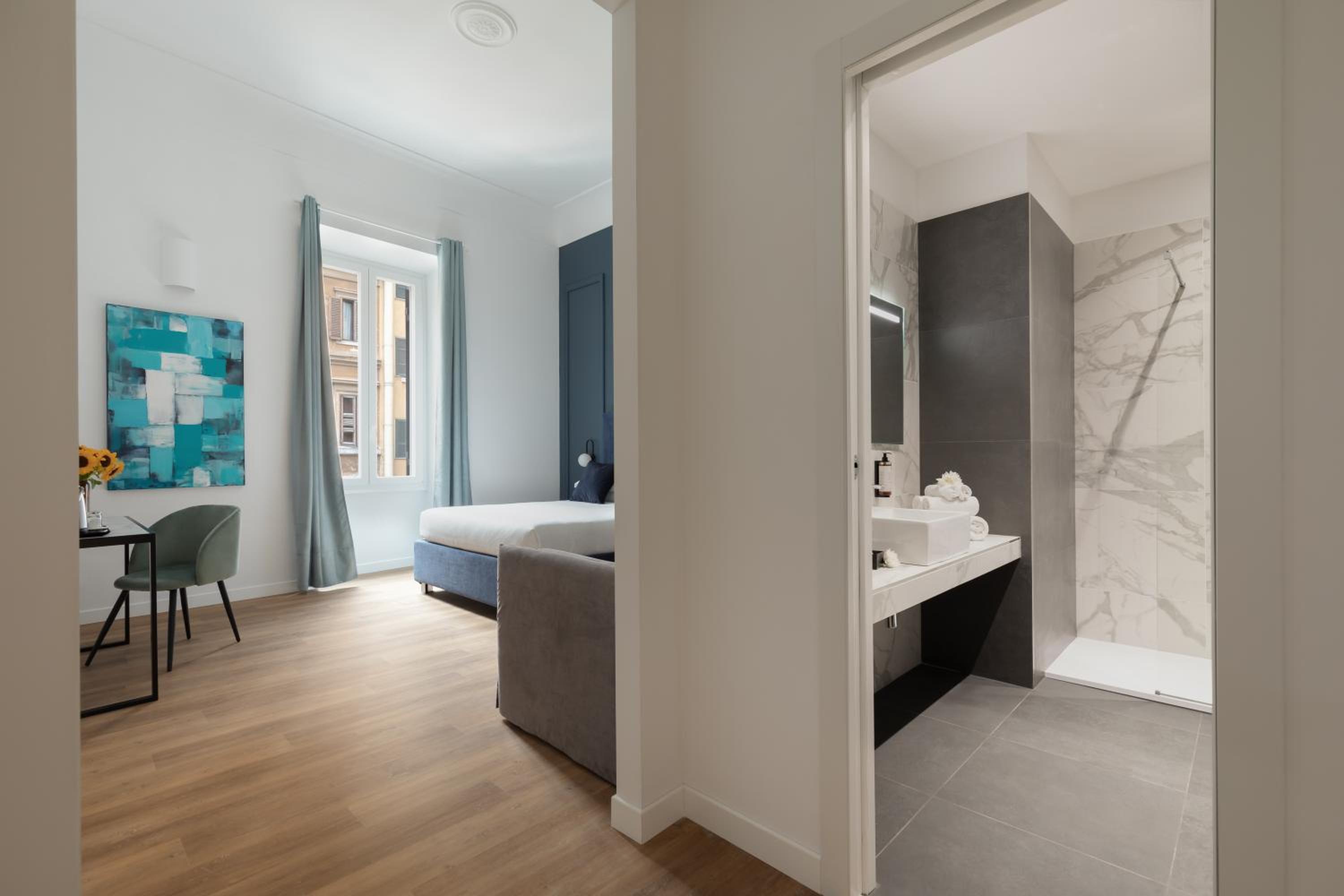 Deluxe Queen Room