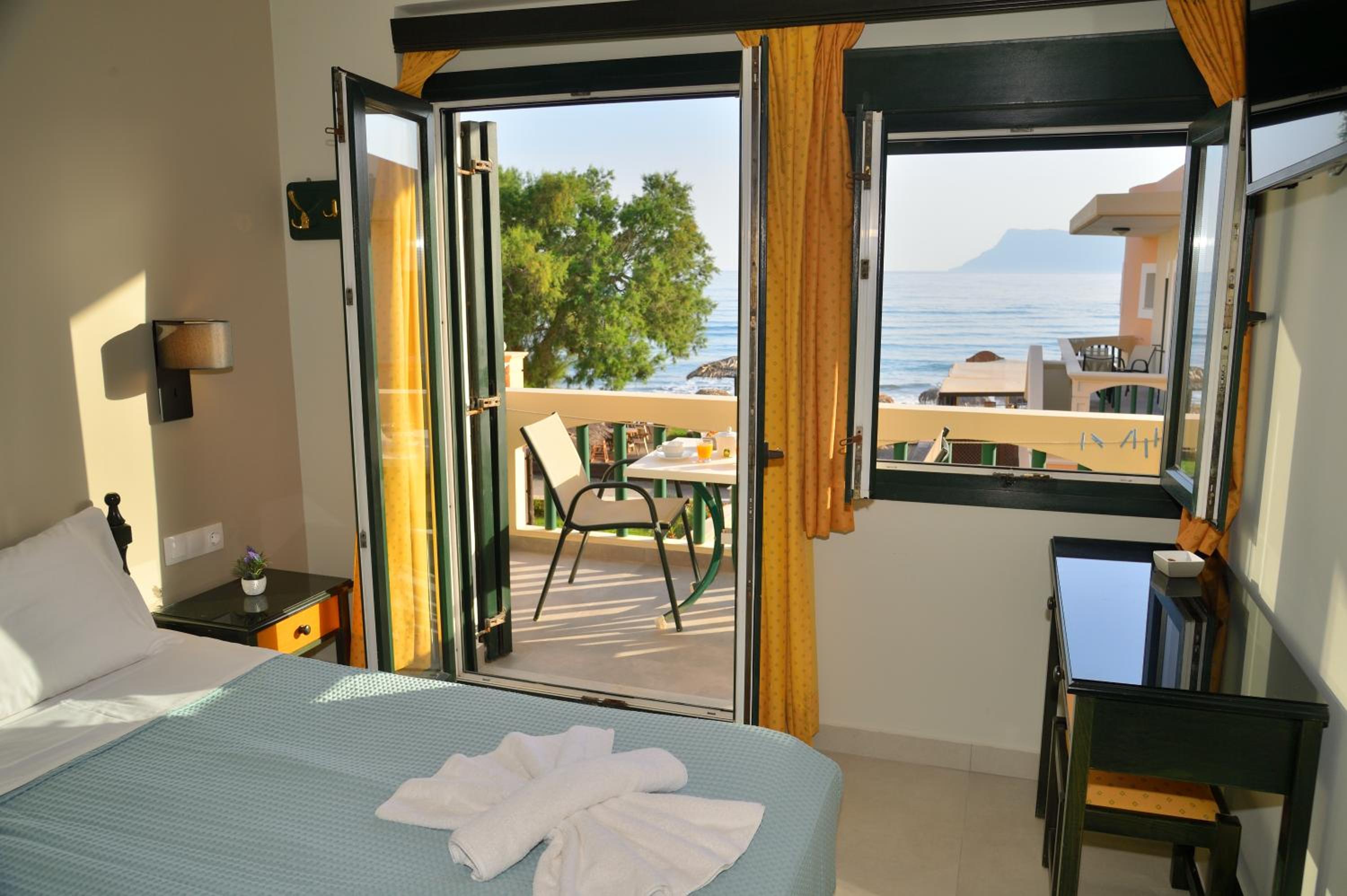 Studio with Sea View - Photo 14
