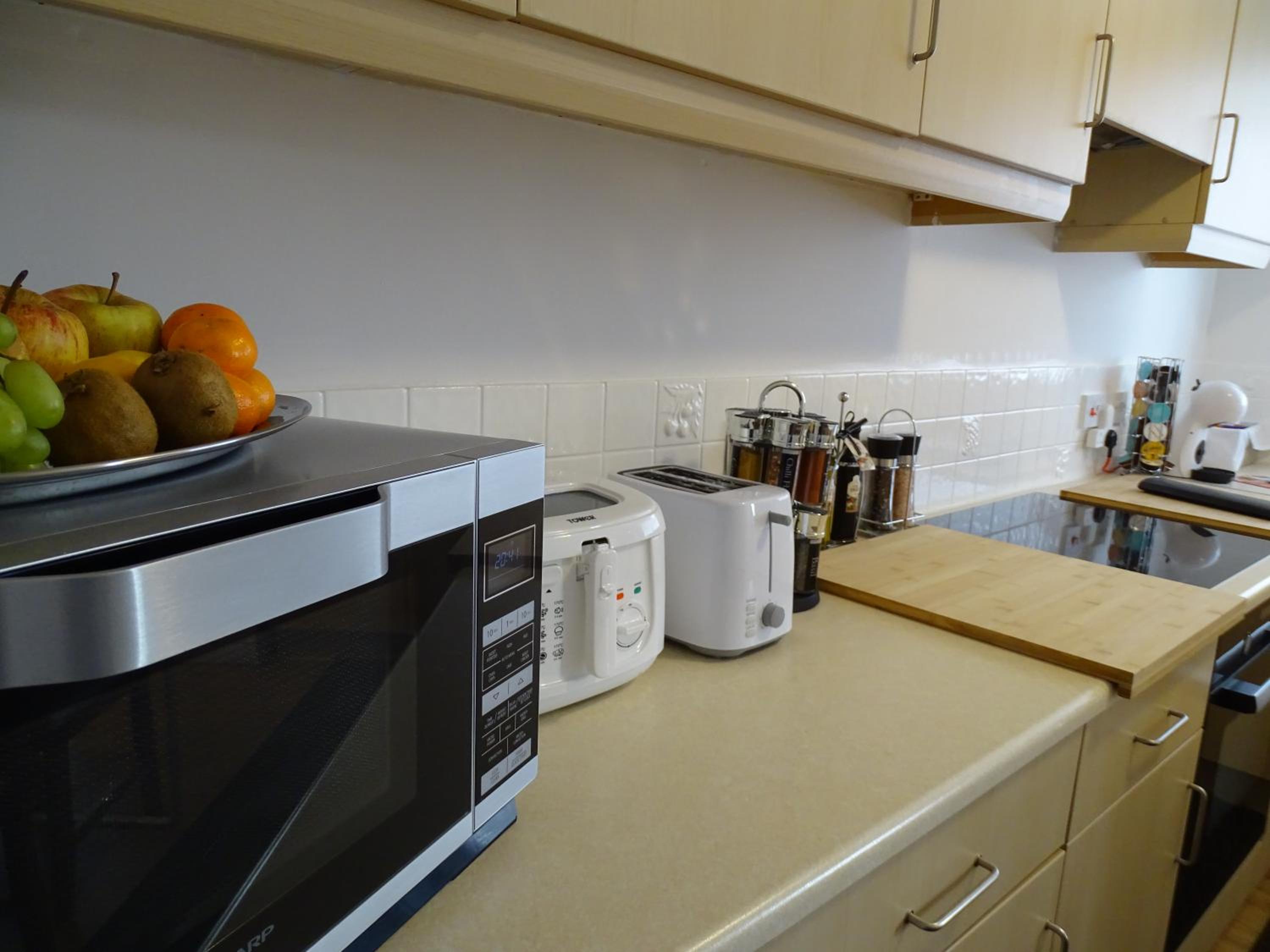 Three-Bedroom Apartment - Photo 36