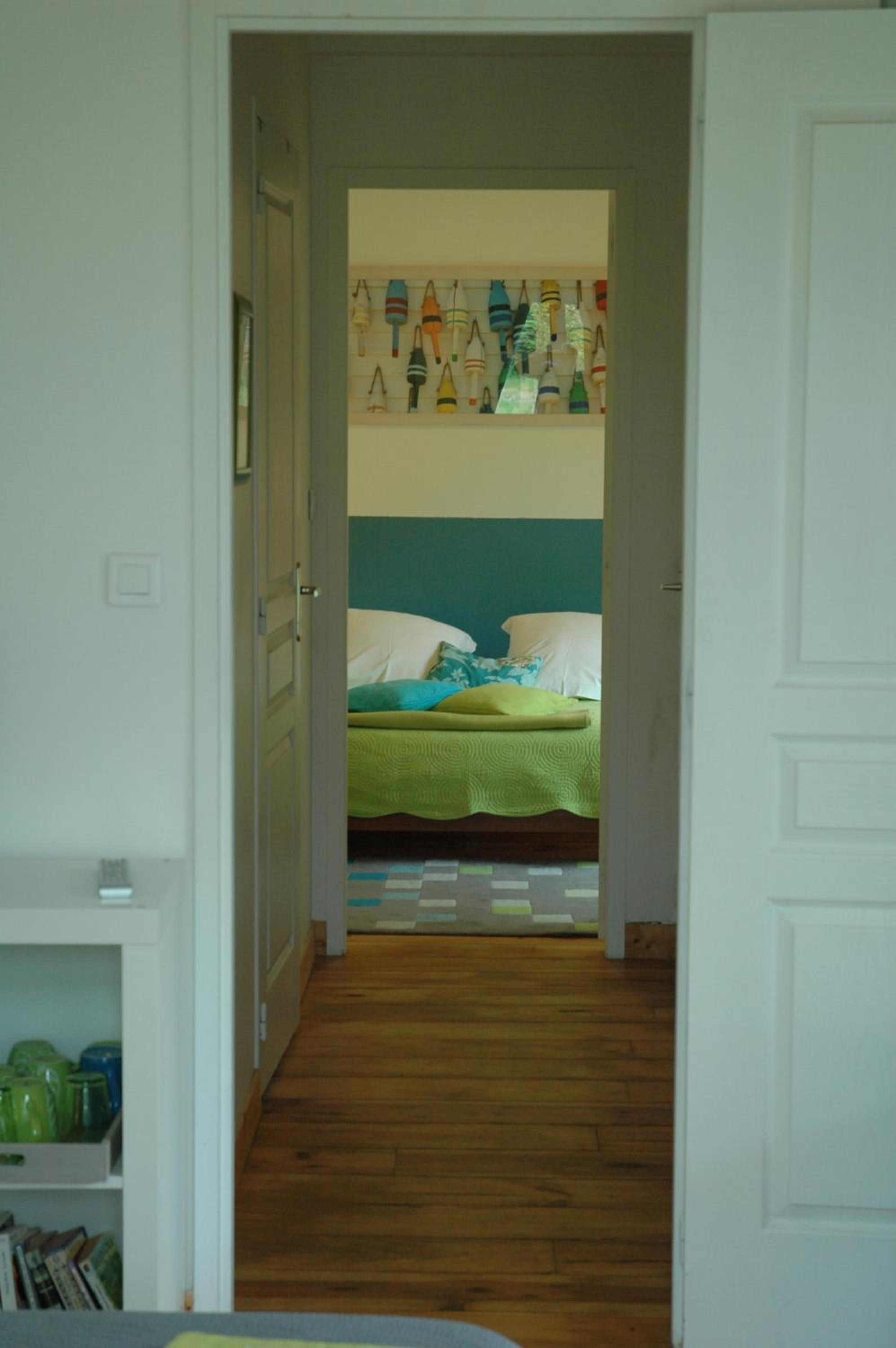 Family Room - Photo 2