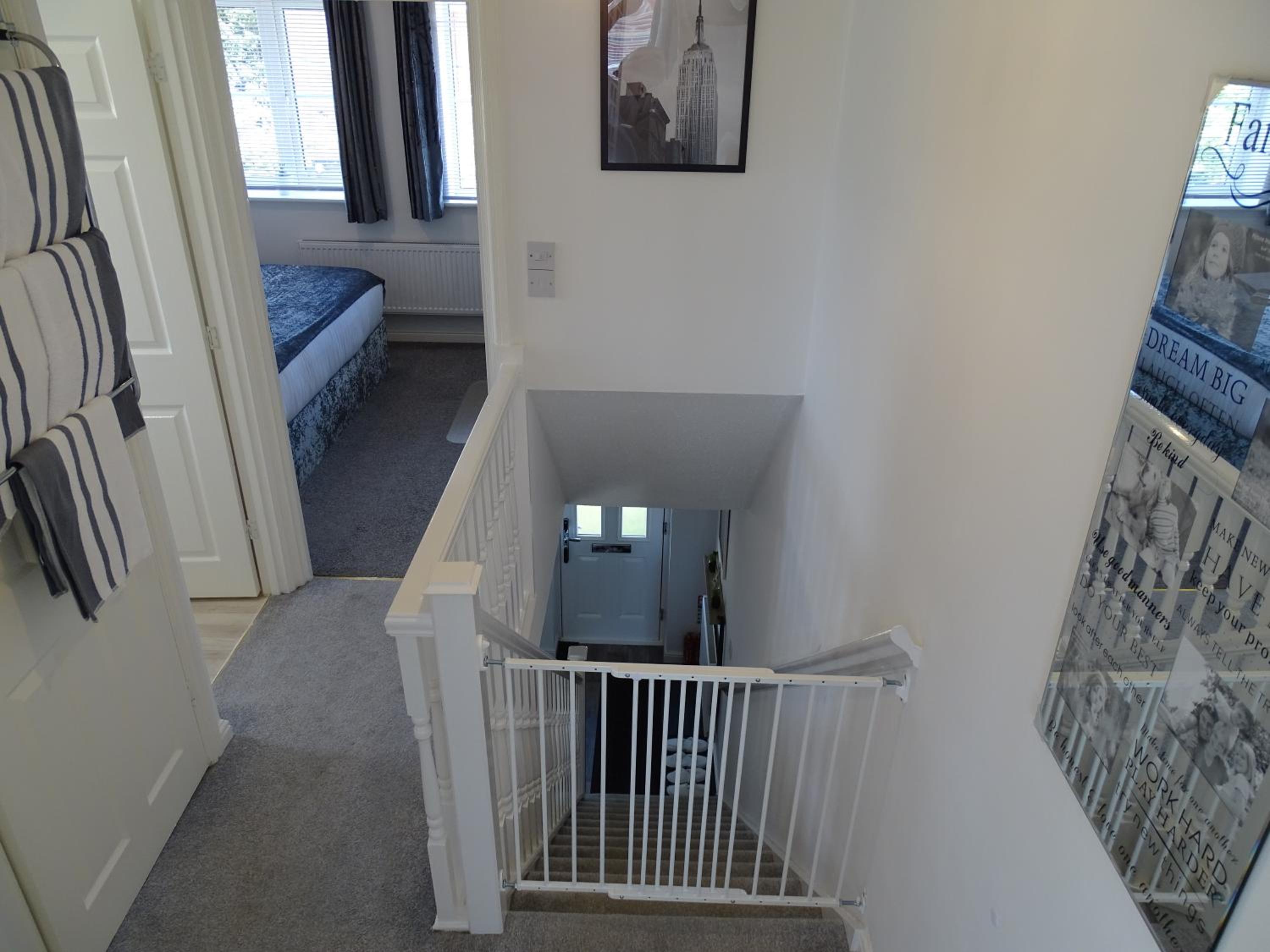 Three-Bedroom Apartment - Photo 28