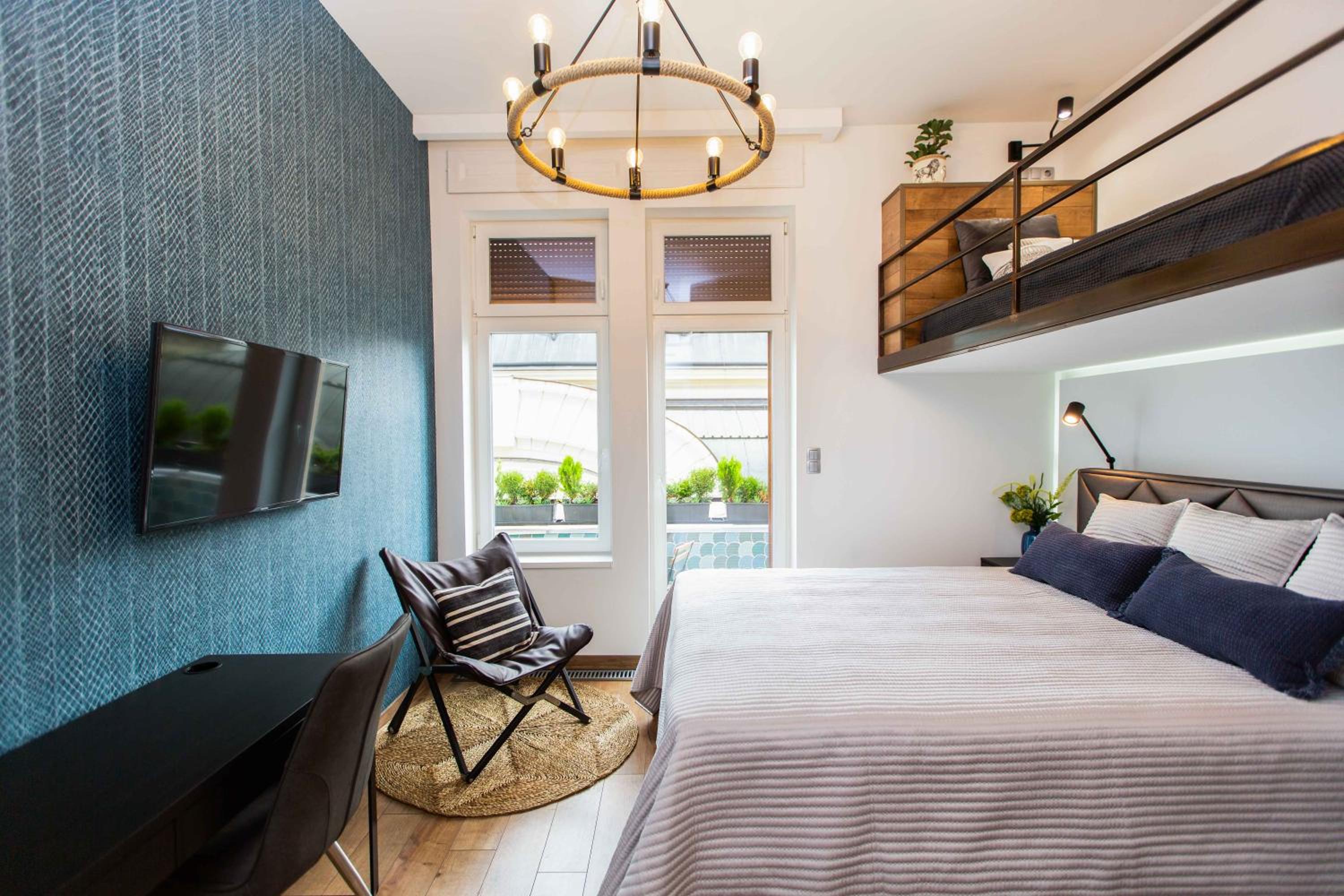 Triple Room with Balcony - Photo 7