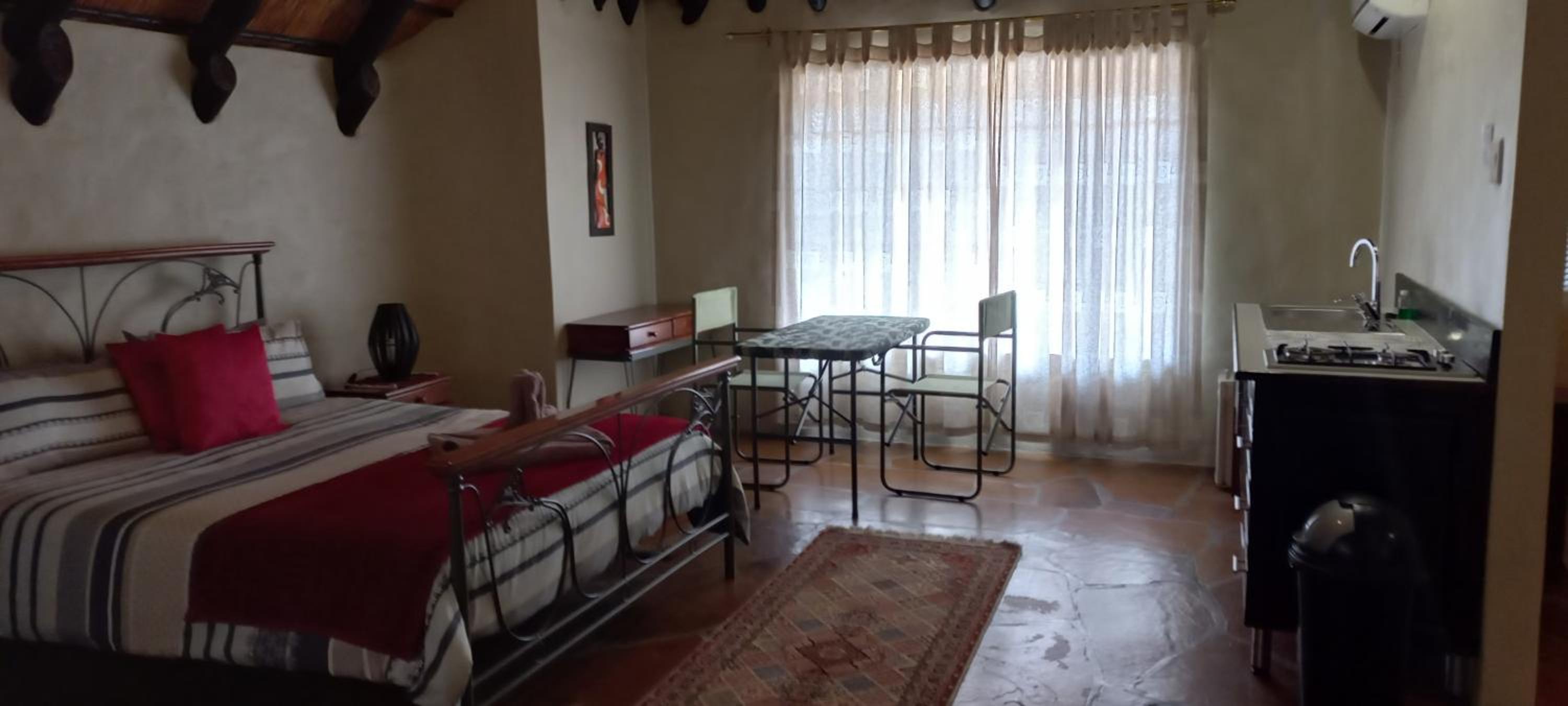 Double Room with Pool View photo 2