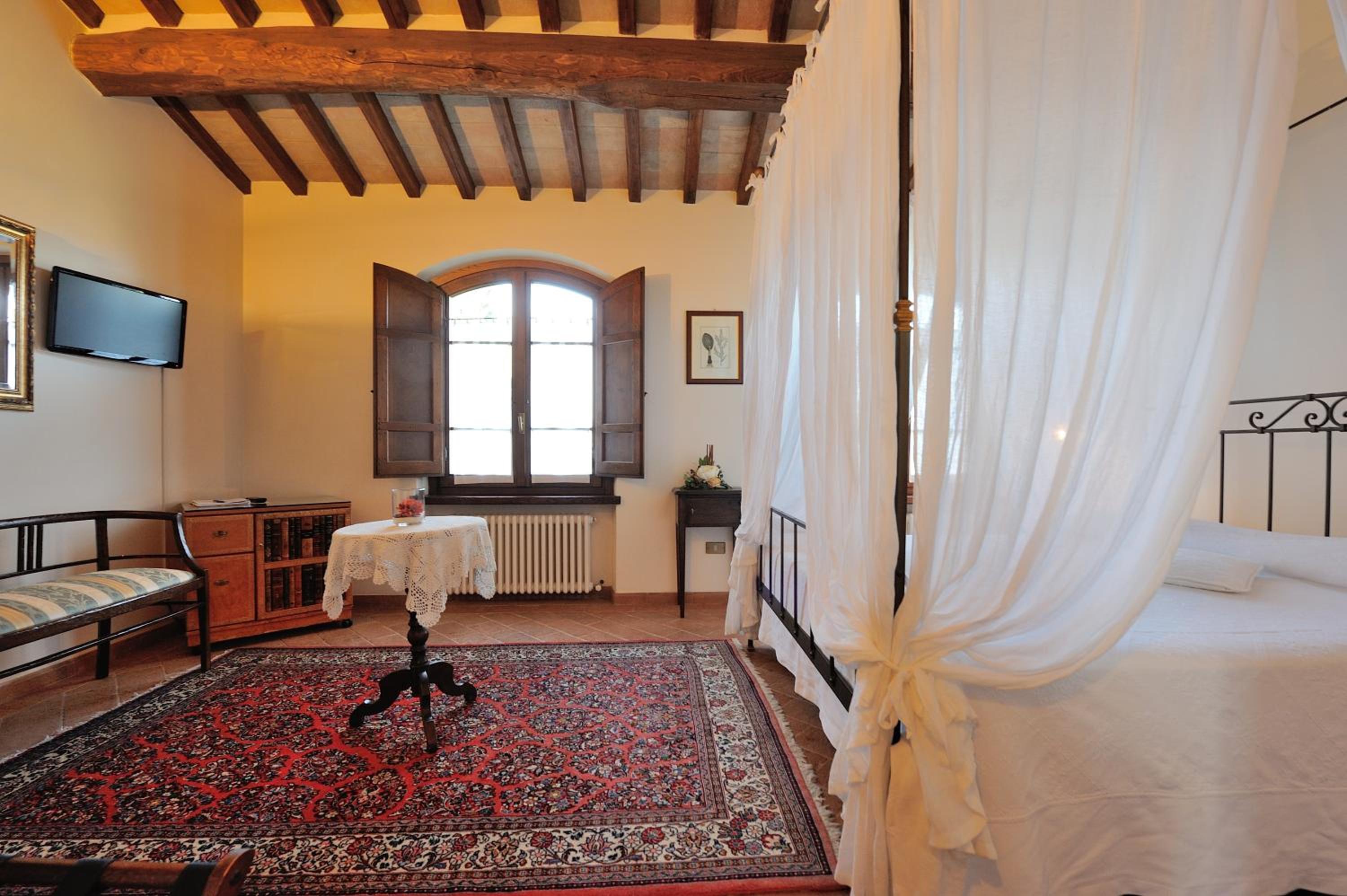 Quadruple Room - Photo 1