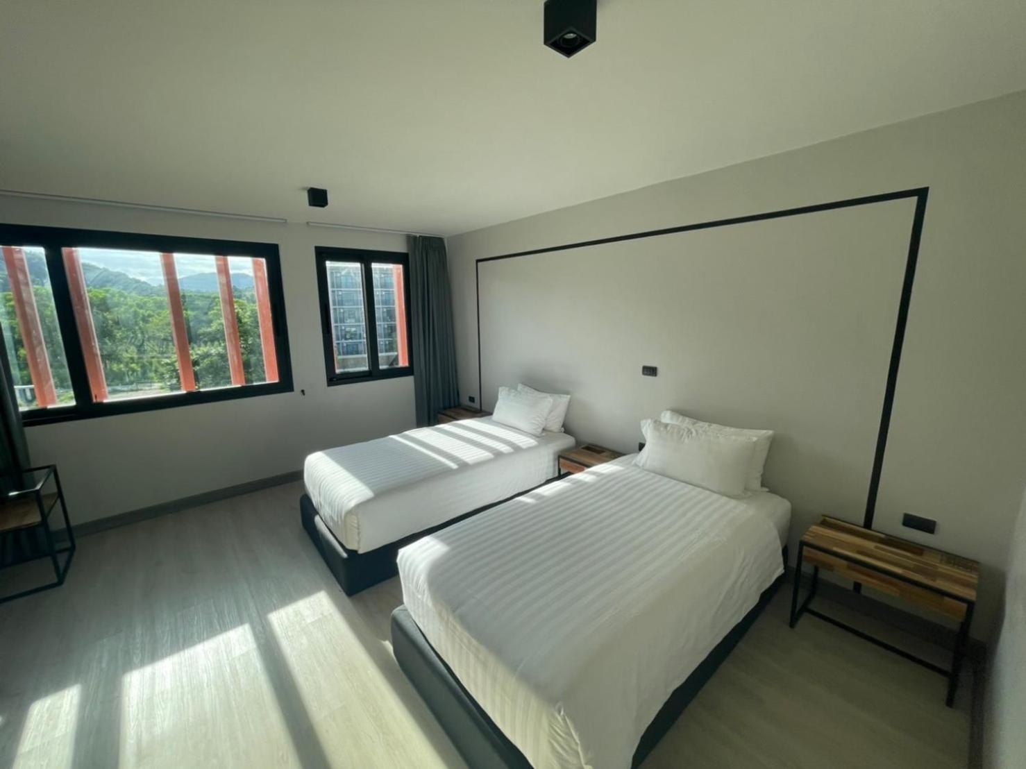 Deluxe Twin Room - Photo 1