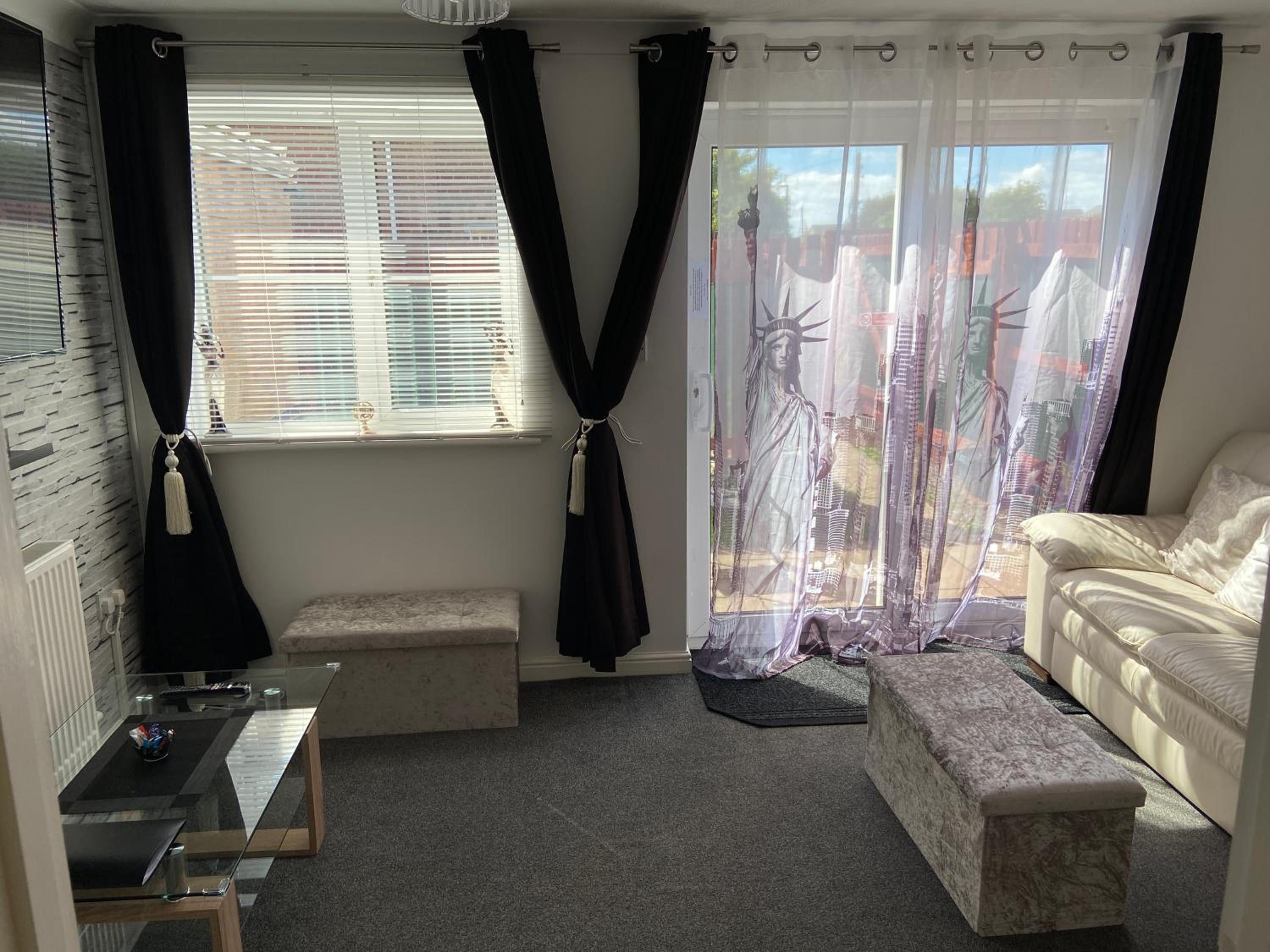 Three-Bedroom Apartment - Photo 13