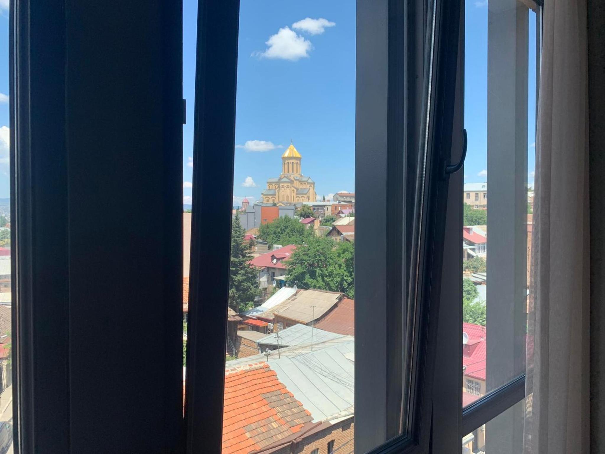 Deluxe Double or Twin Room with City View - Photo 2