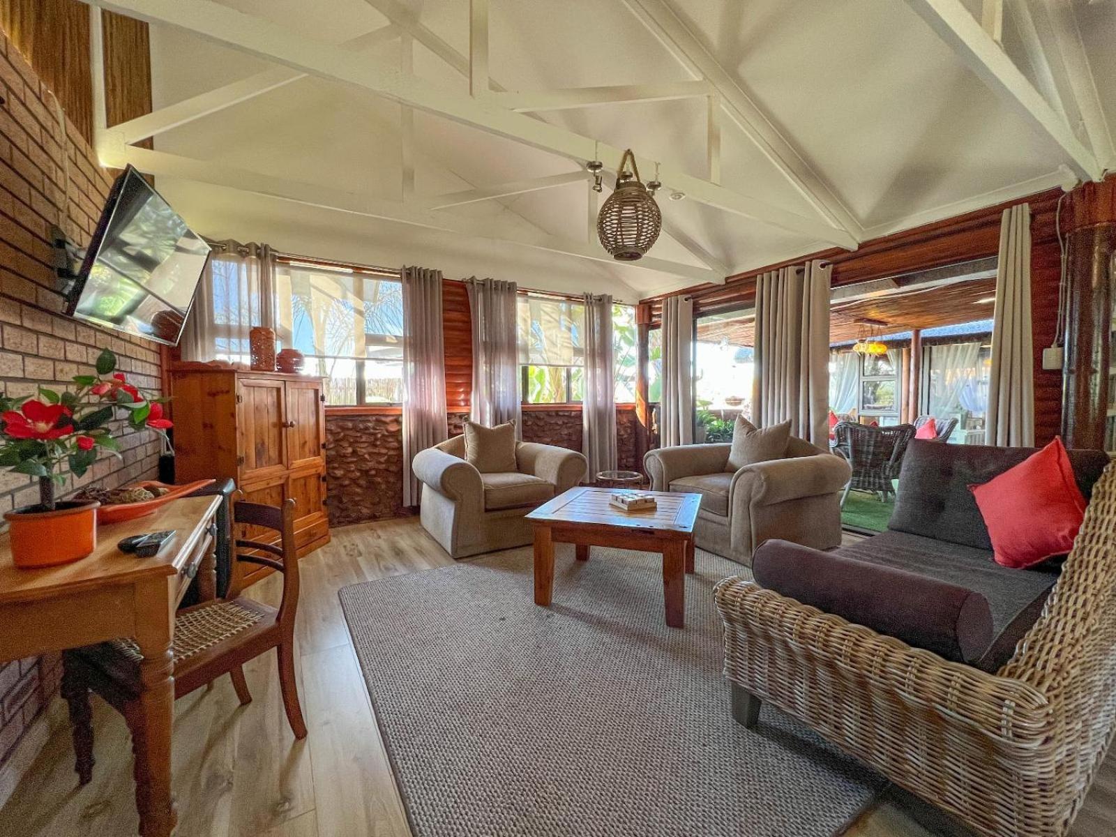 Two-Bedroom Villa (Owls Inn) photo 3