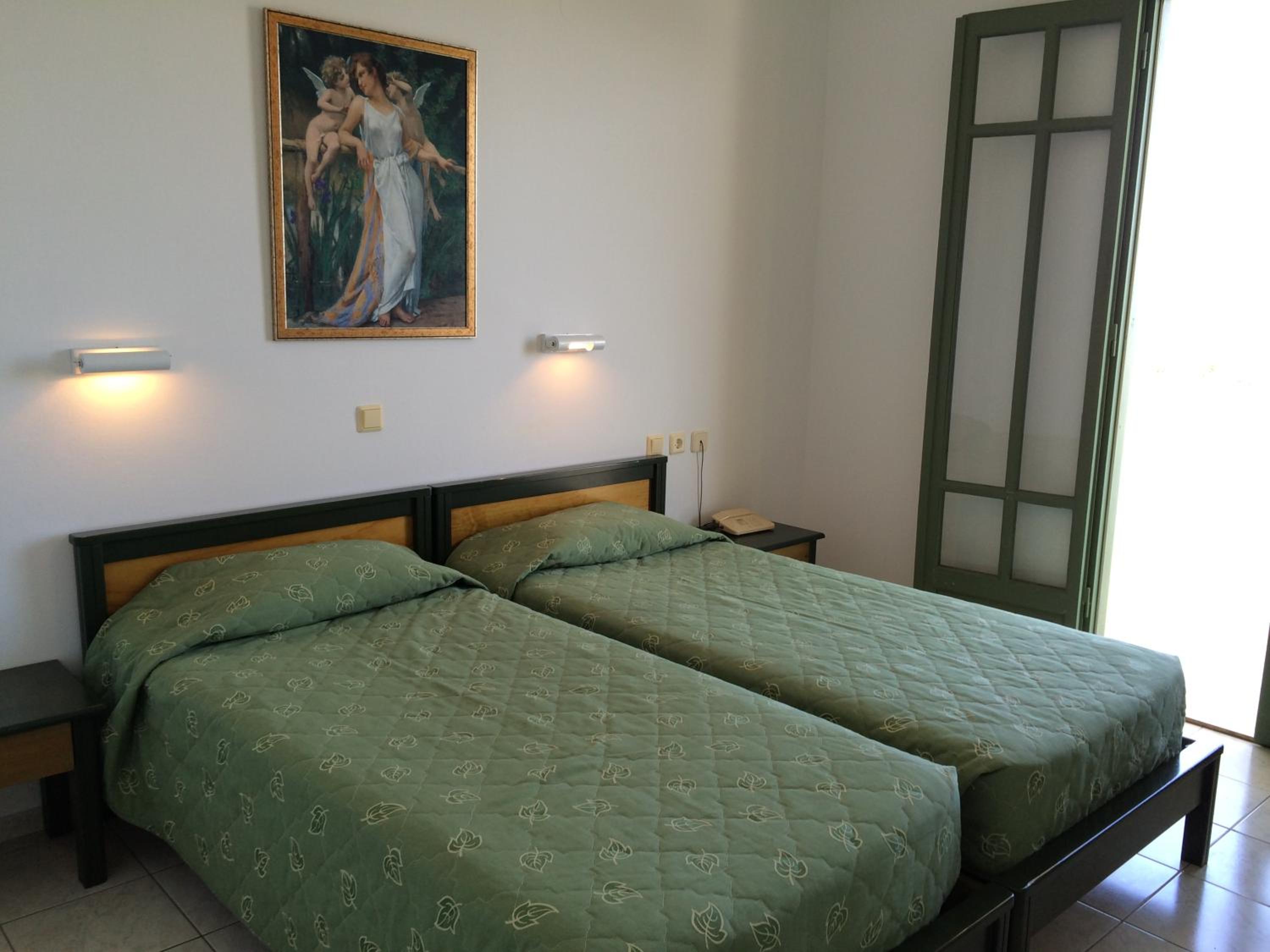 Superior One-Bedroom Apartment with Sea View