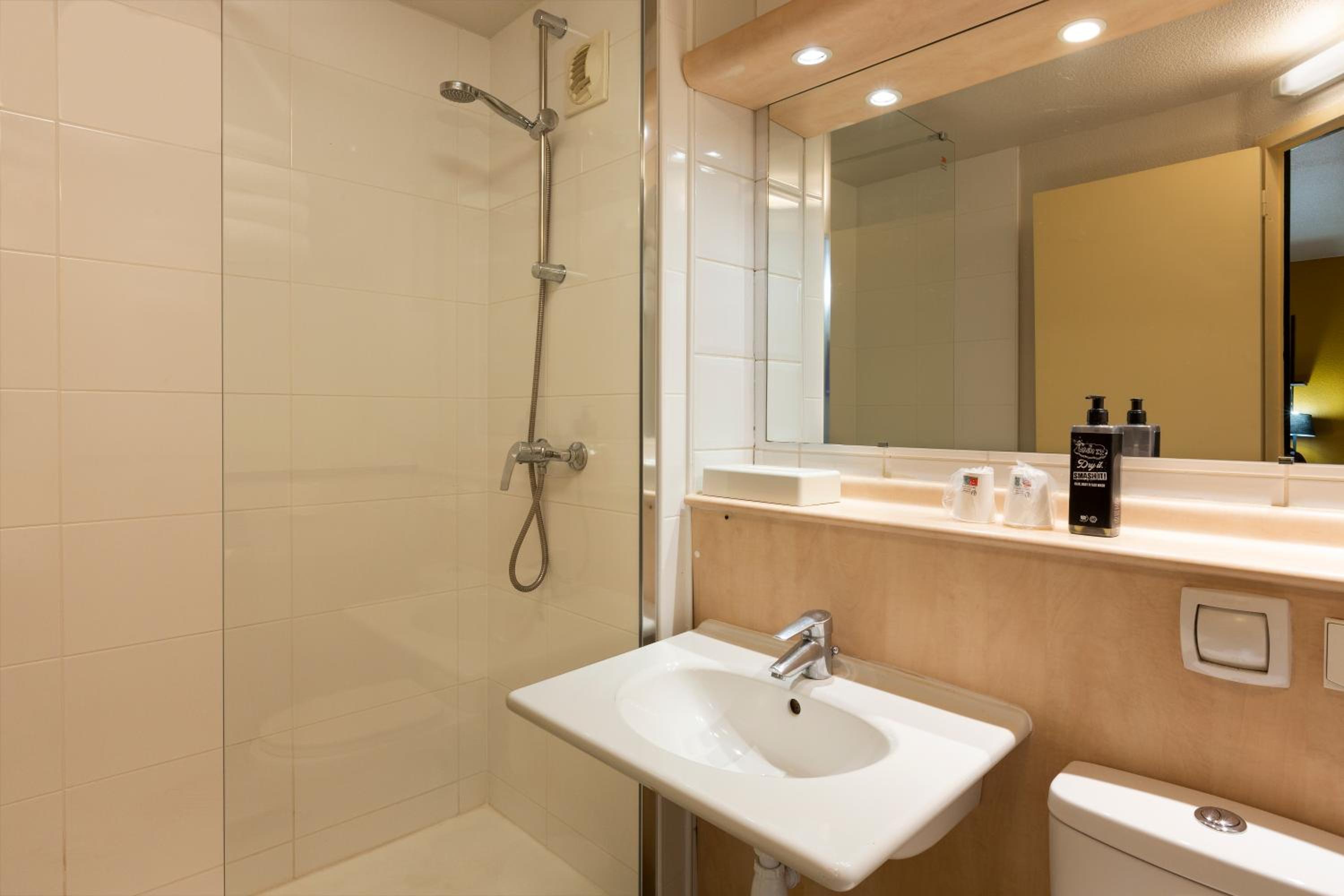 Pop Double Room - Photo 16