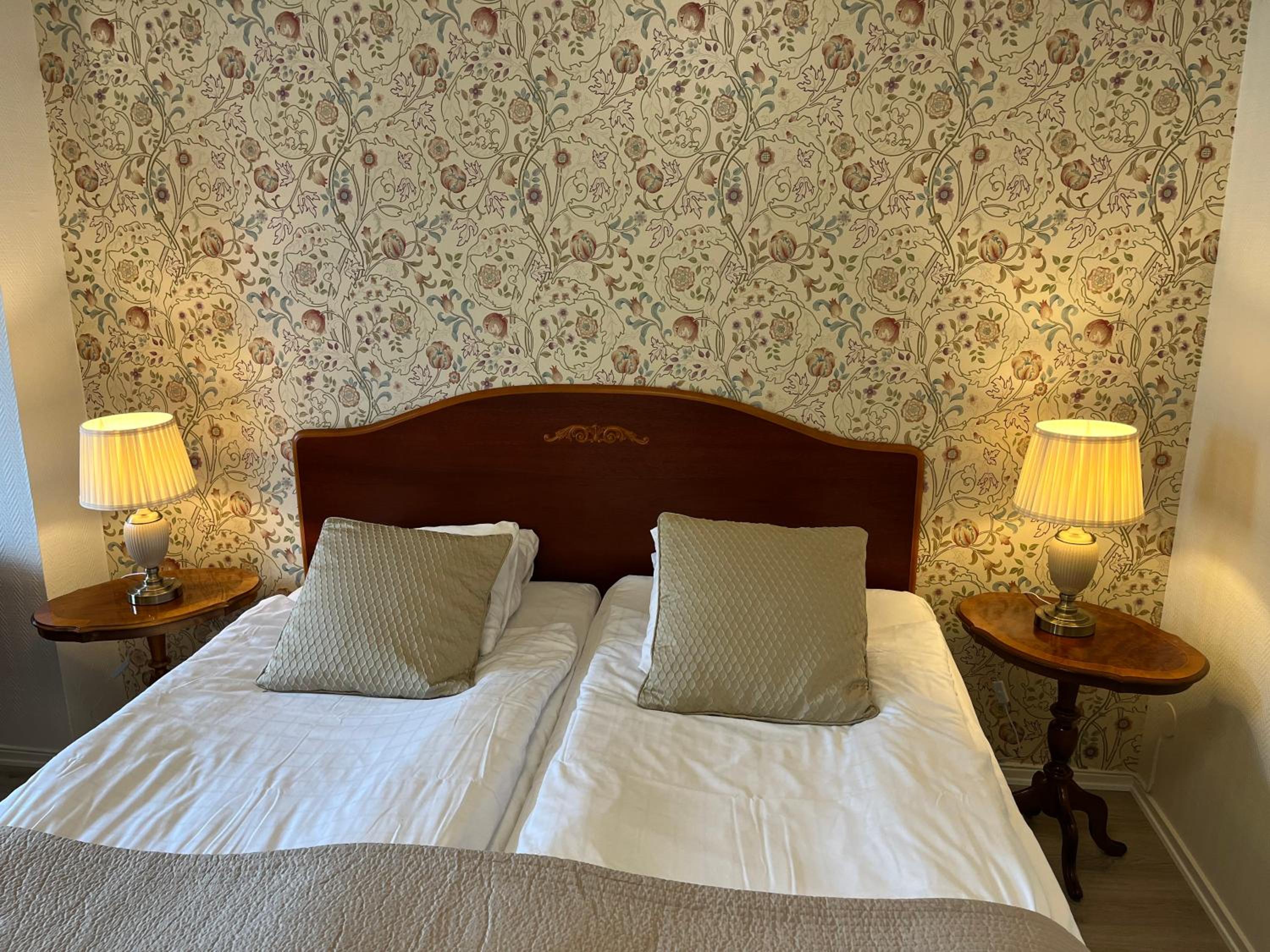 Superior Twin Room - Photo 11