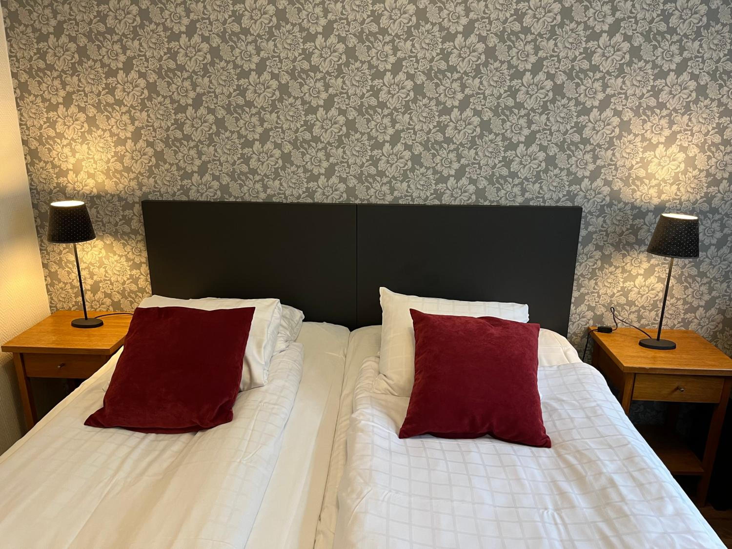 Standard Double Room - Photo 15