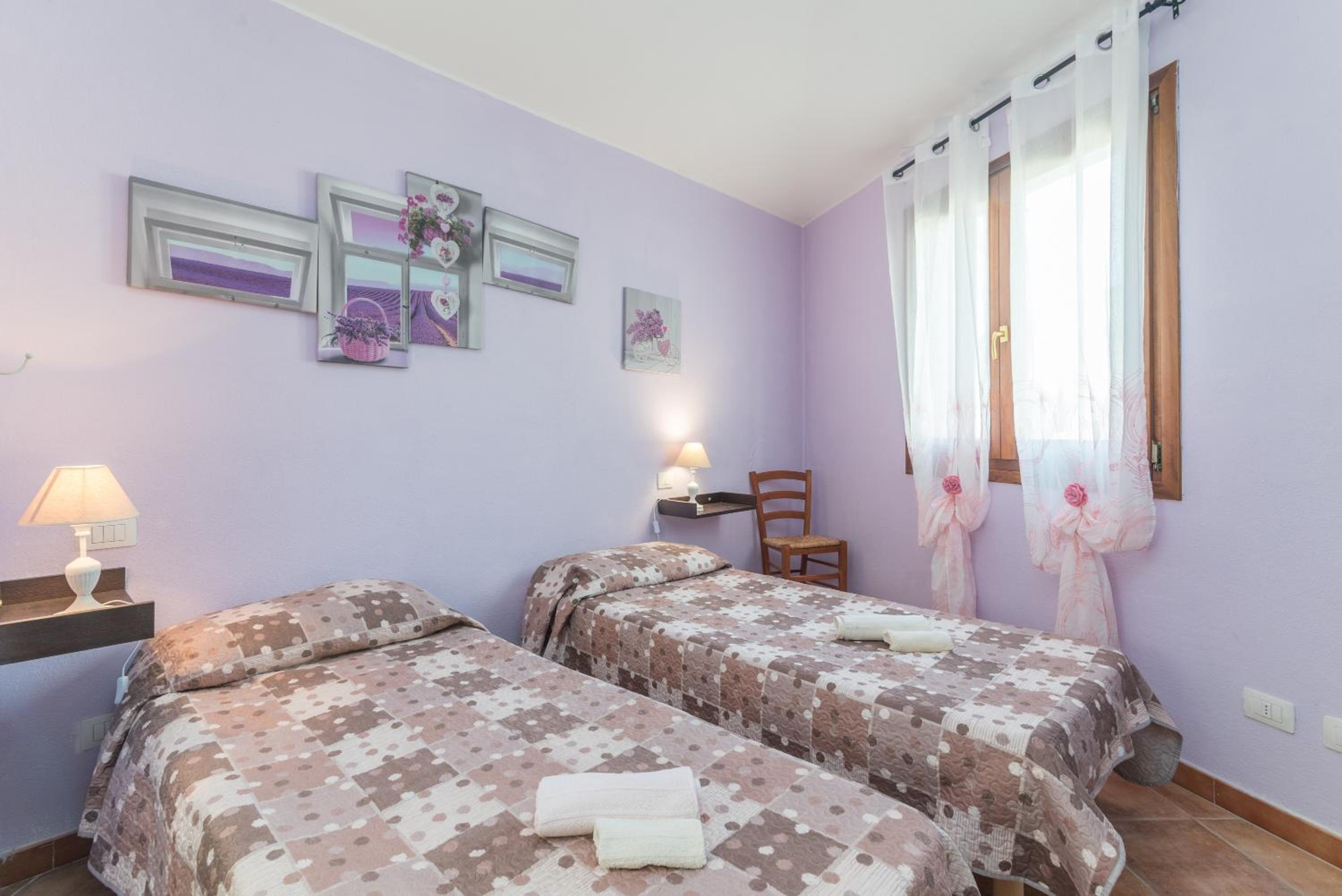 Three-Bedroom House - Photo 8