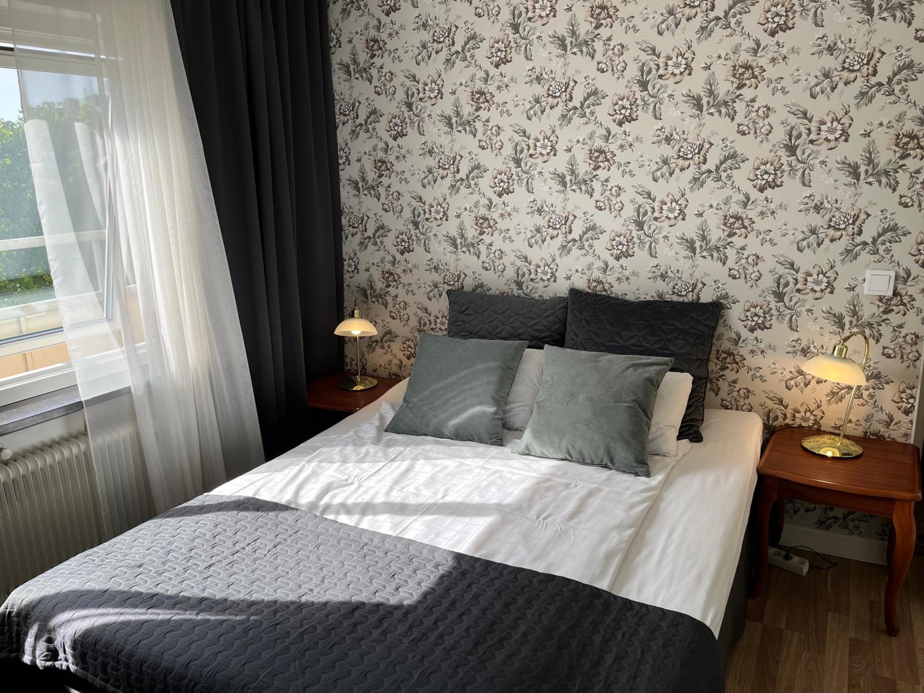 Standard Double Room - Photo 12