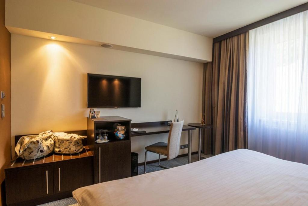 Double or Twin Room with Spa Access photo 2