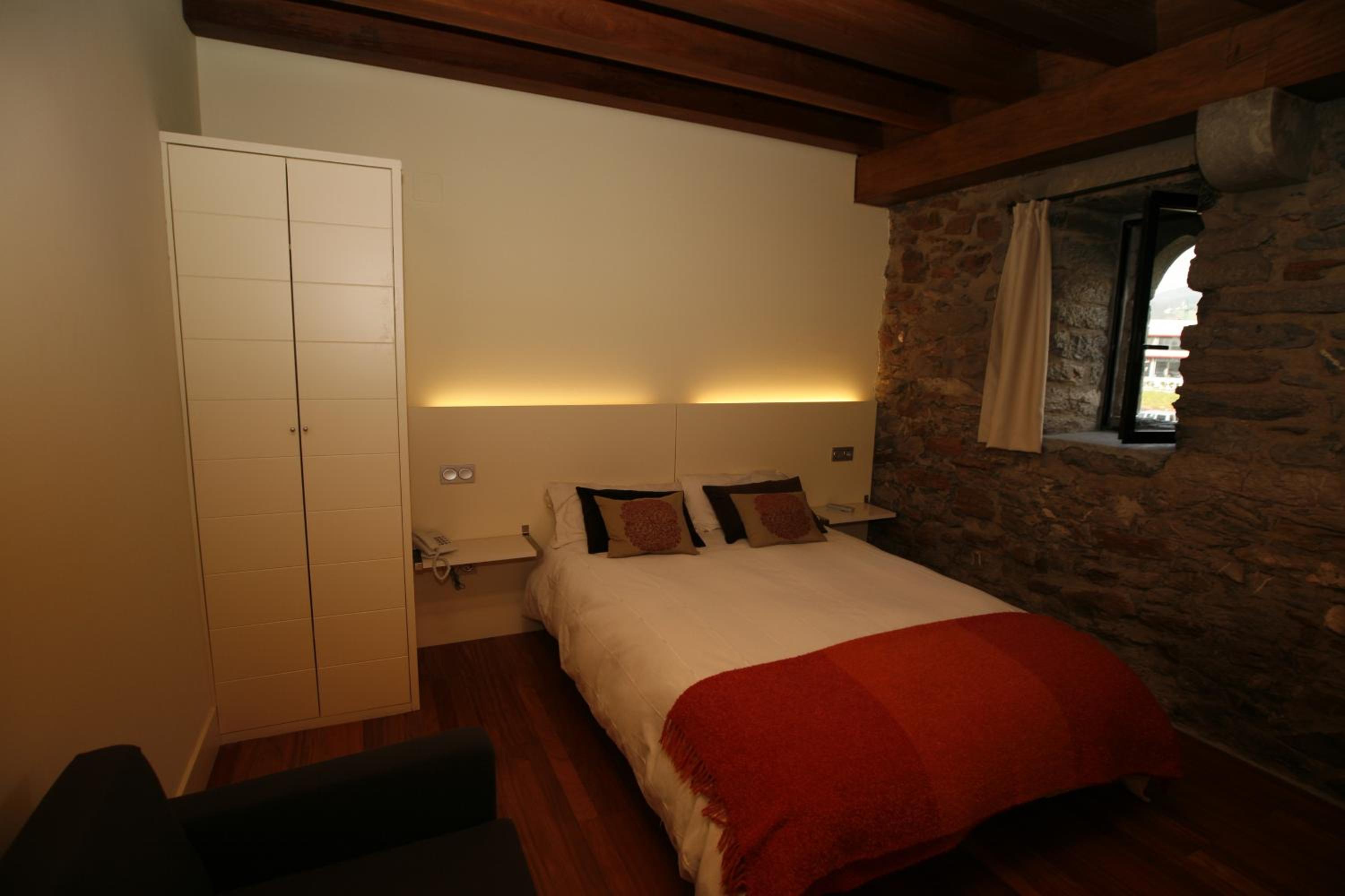 Double Room - Photo 3