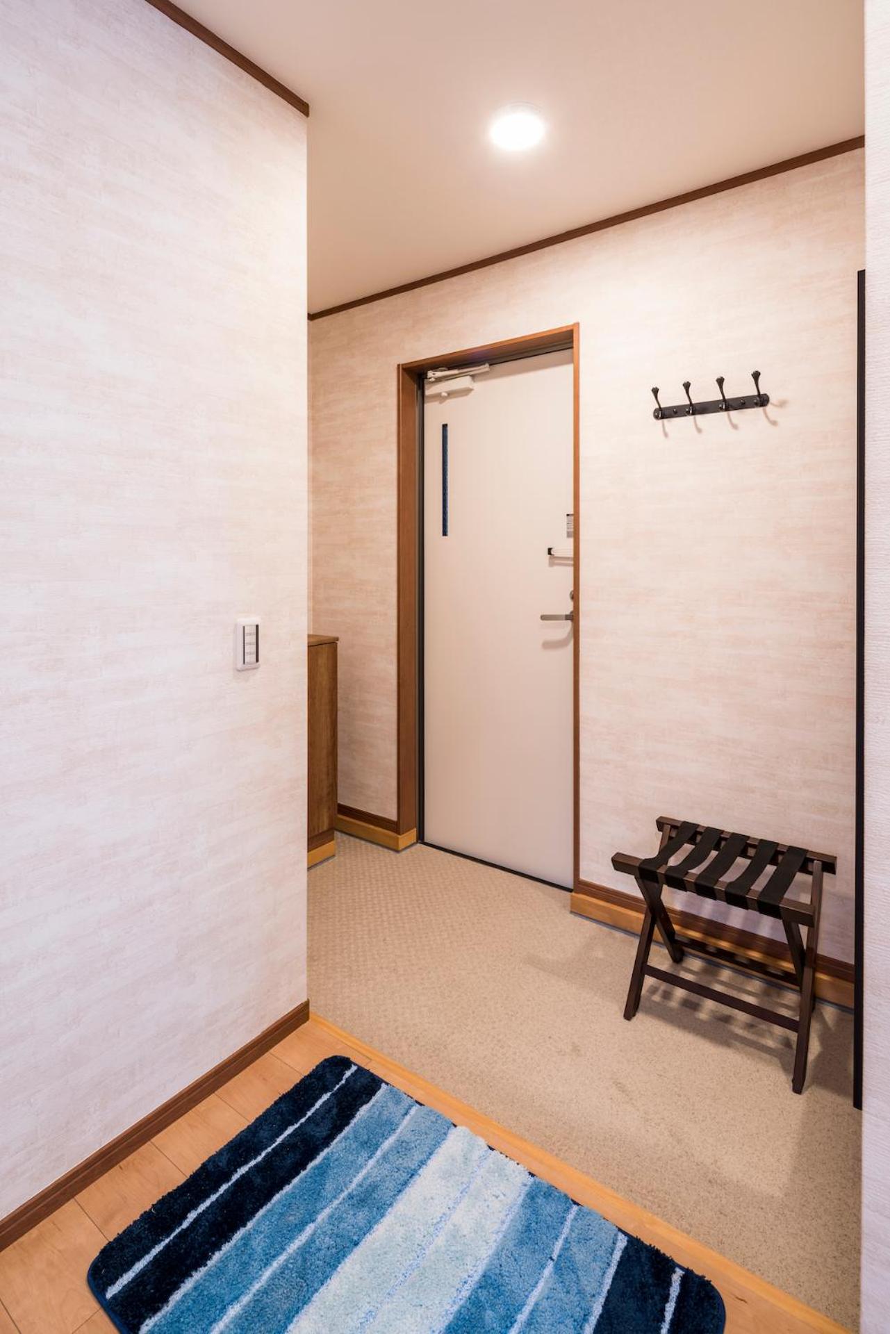 Quadruple Room with Private Bathroom - Photo 10