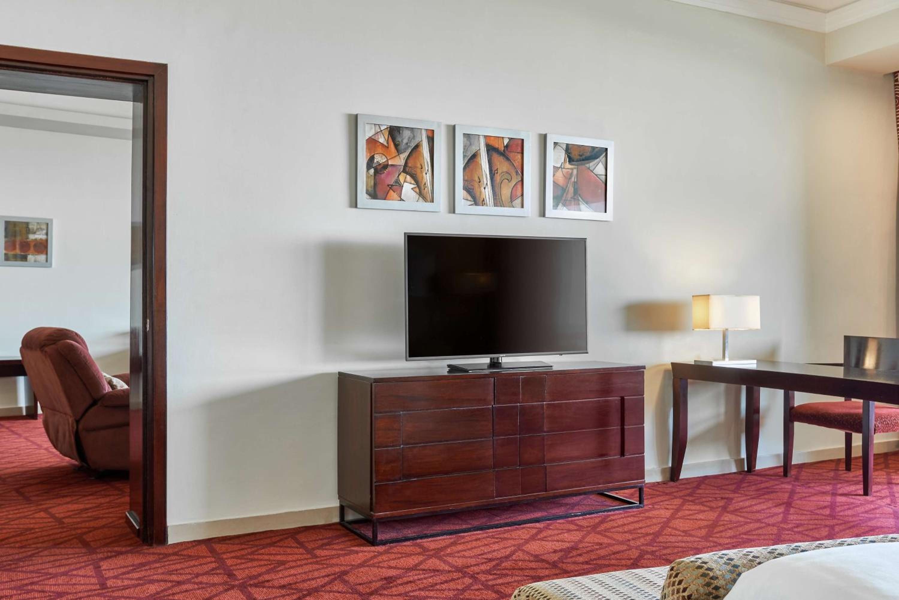 Suite with Terrace and Lounge Access - Photo 1