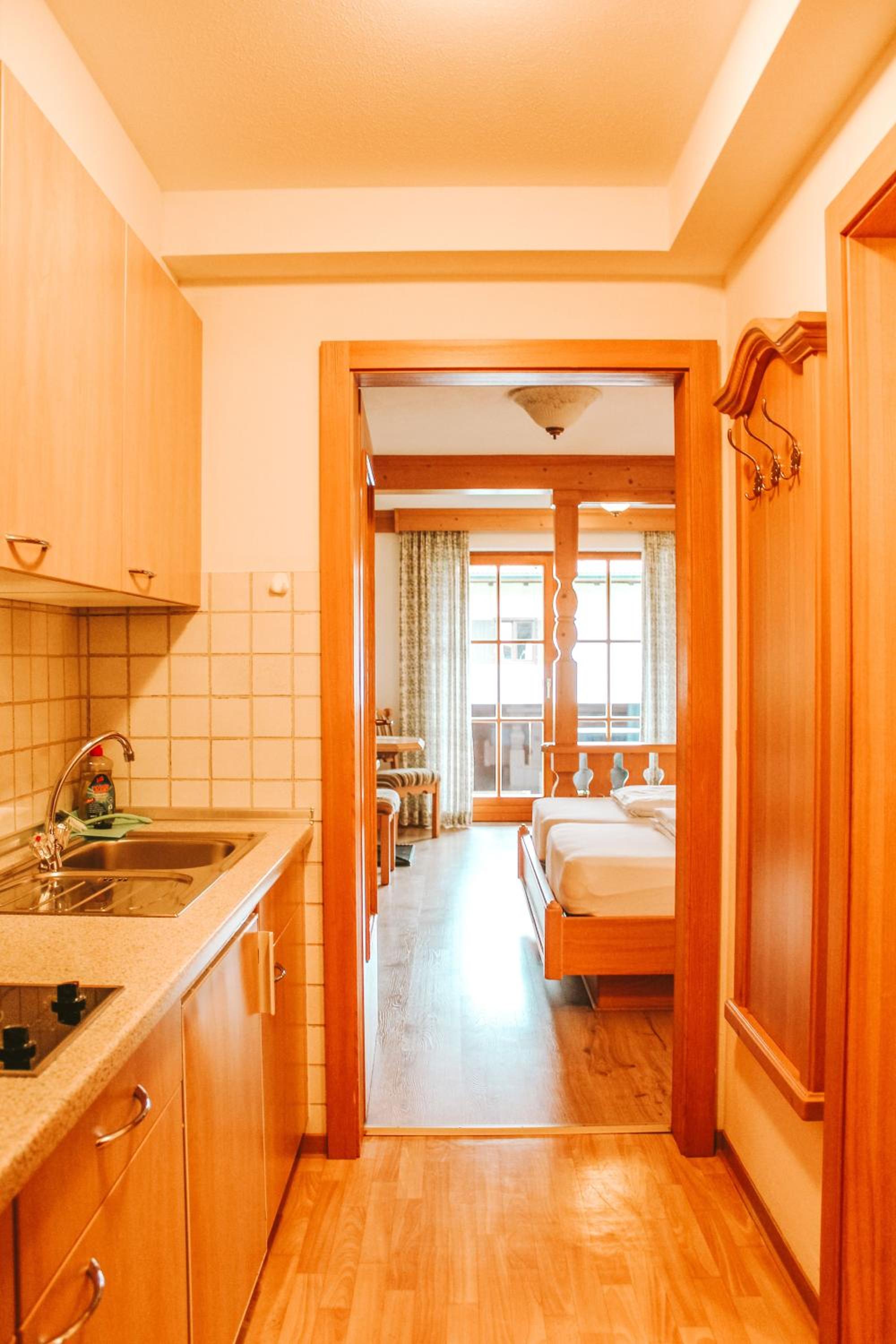 Apartment with Balcony photo 3