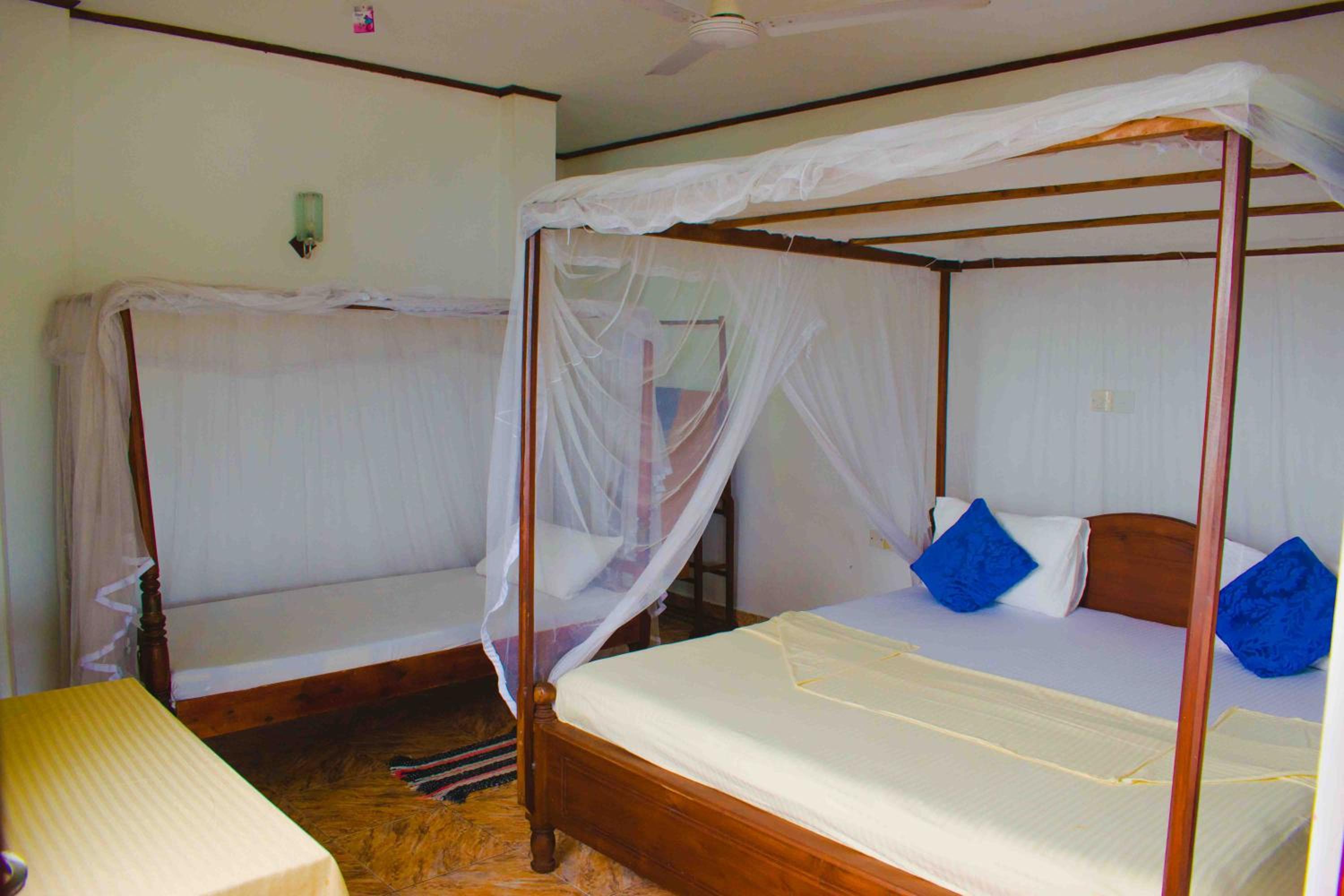 Standard Triple Room With Sea View