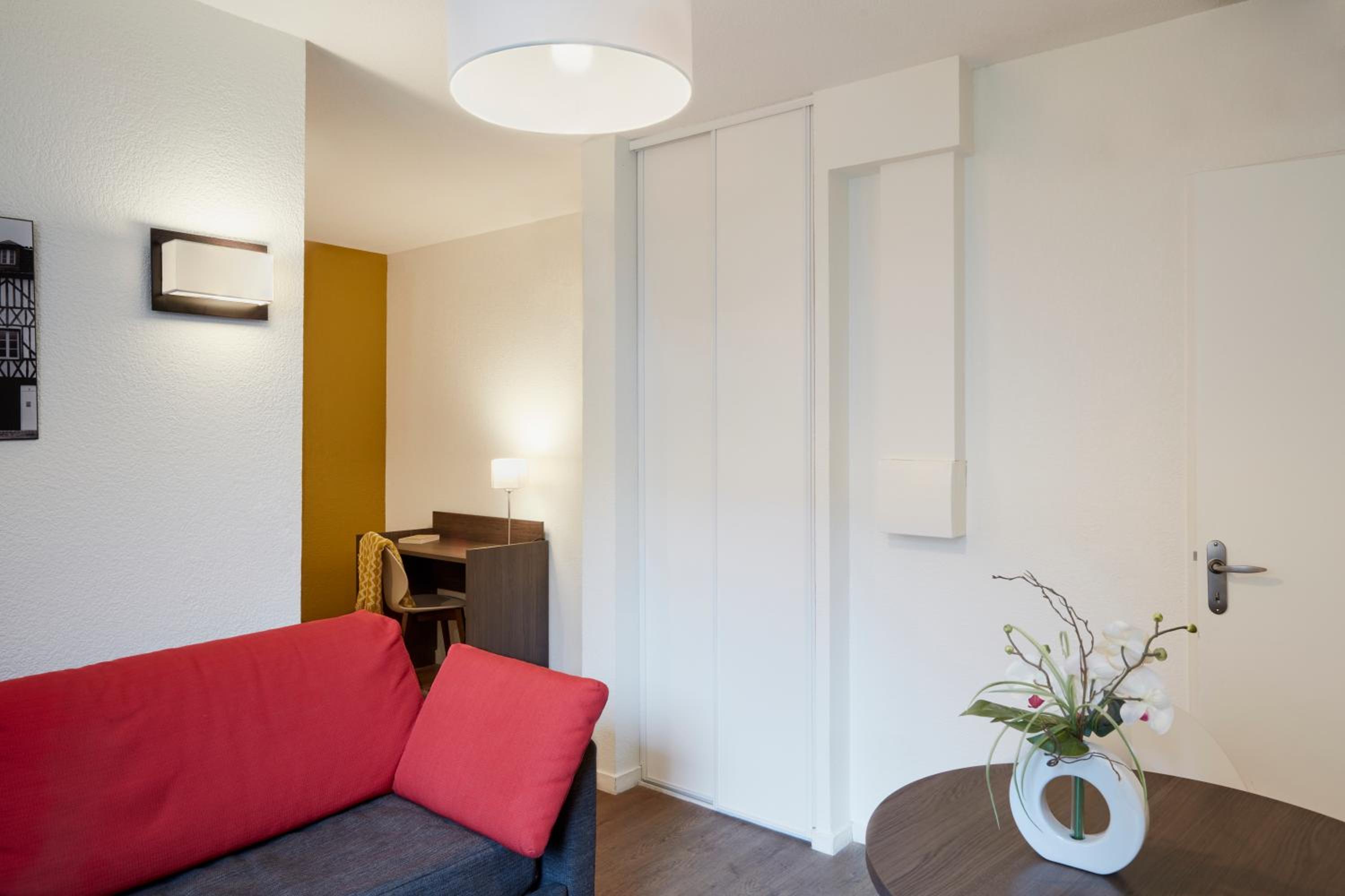 Studio (4 Adults) - Photo 4