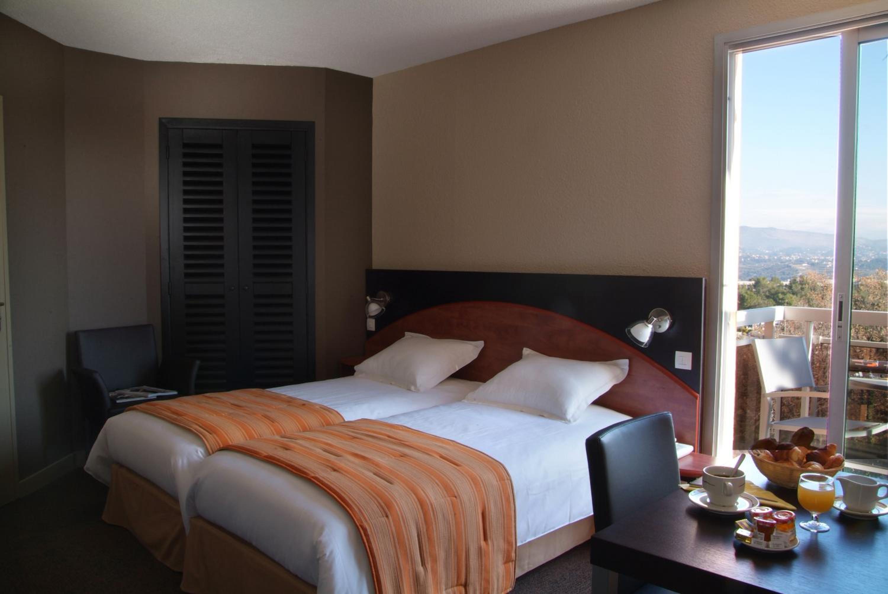 Superior Twin Room With Balcony photo 1