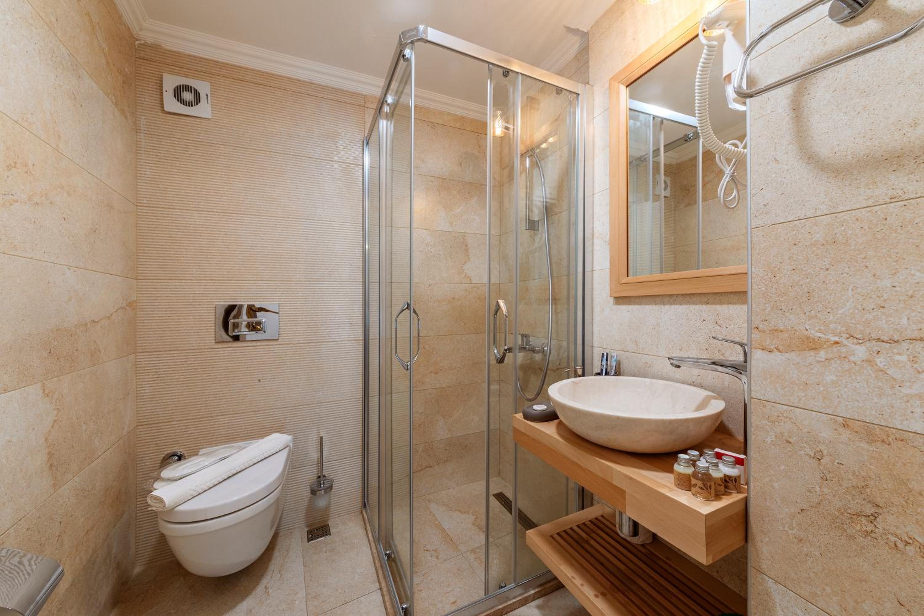 Double Room with Sea View - Photo 2