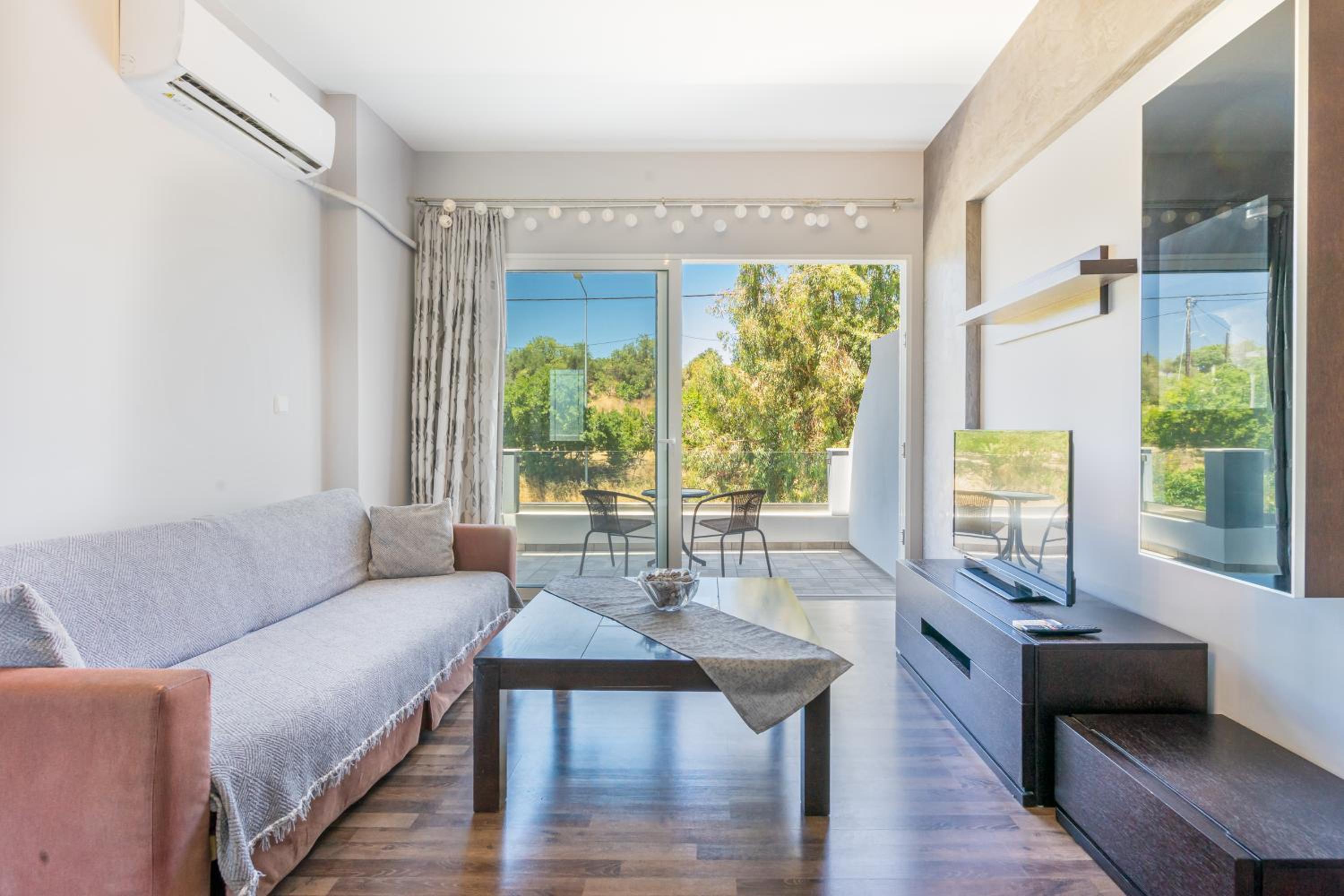 Apartment With Garden View photo 1