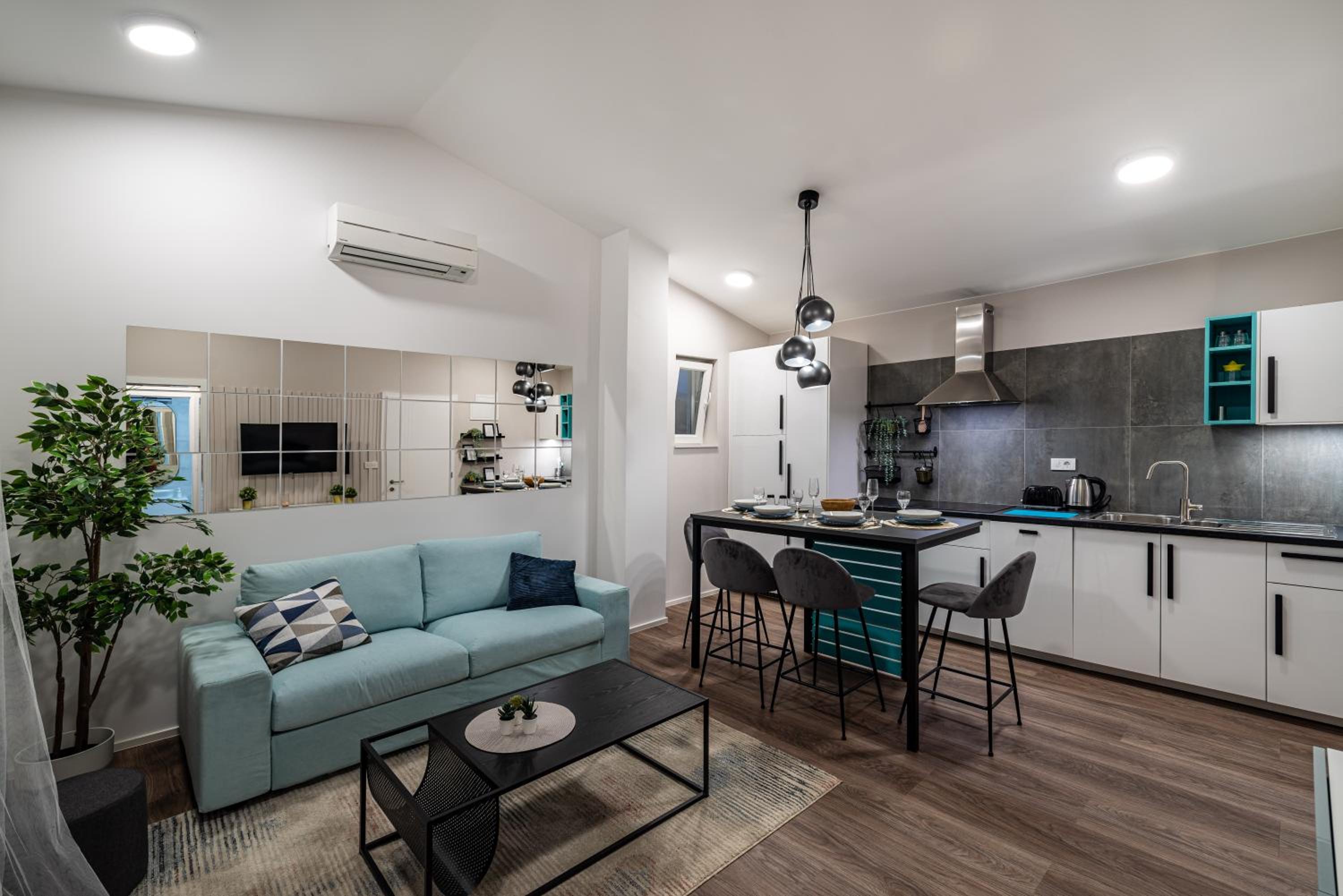 Apartment with Balcony