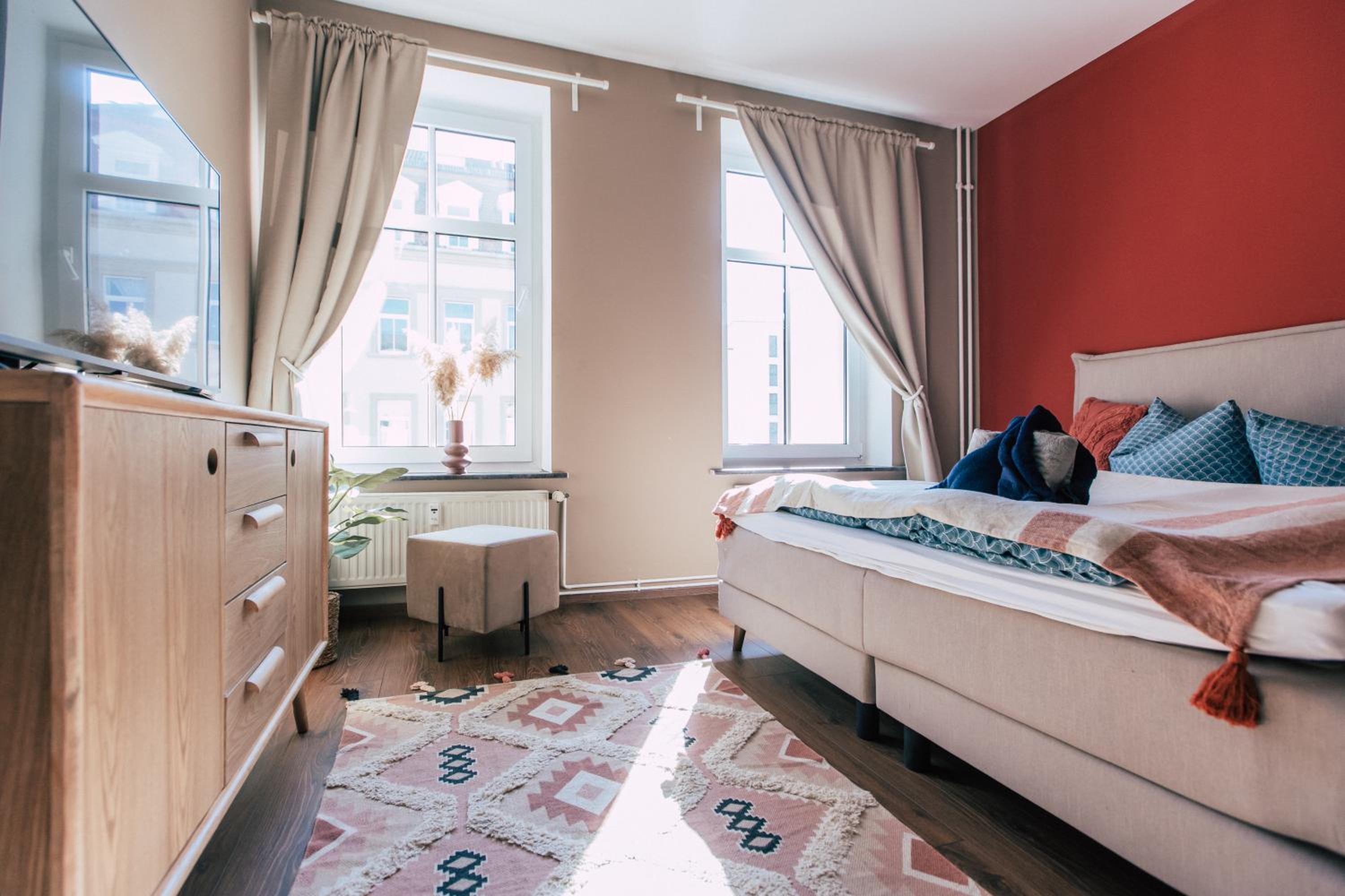 Two-Bedroom Apartment "Midtown" - Photo 35
