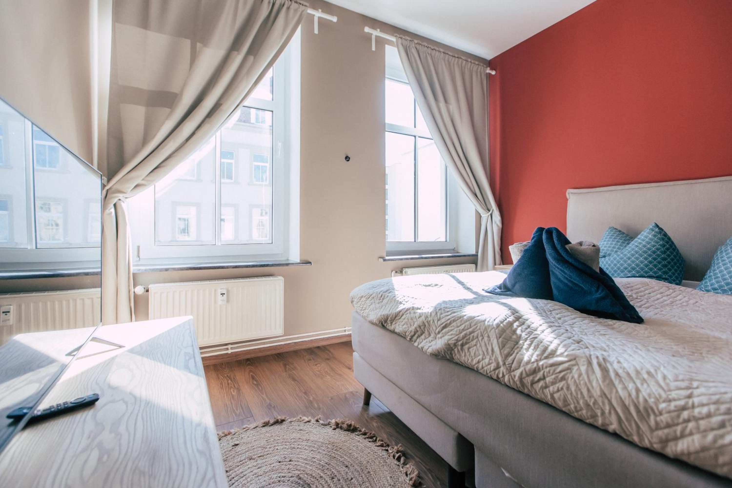 Two-Bedroom Apartment "Midtown" - Photo 9
