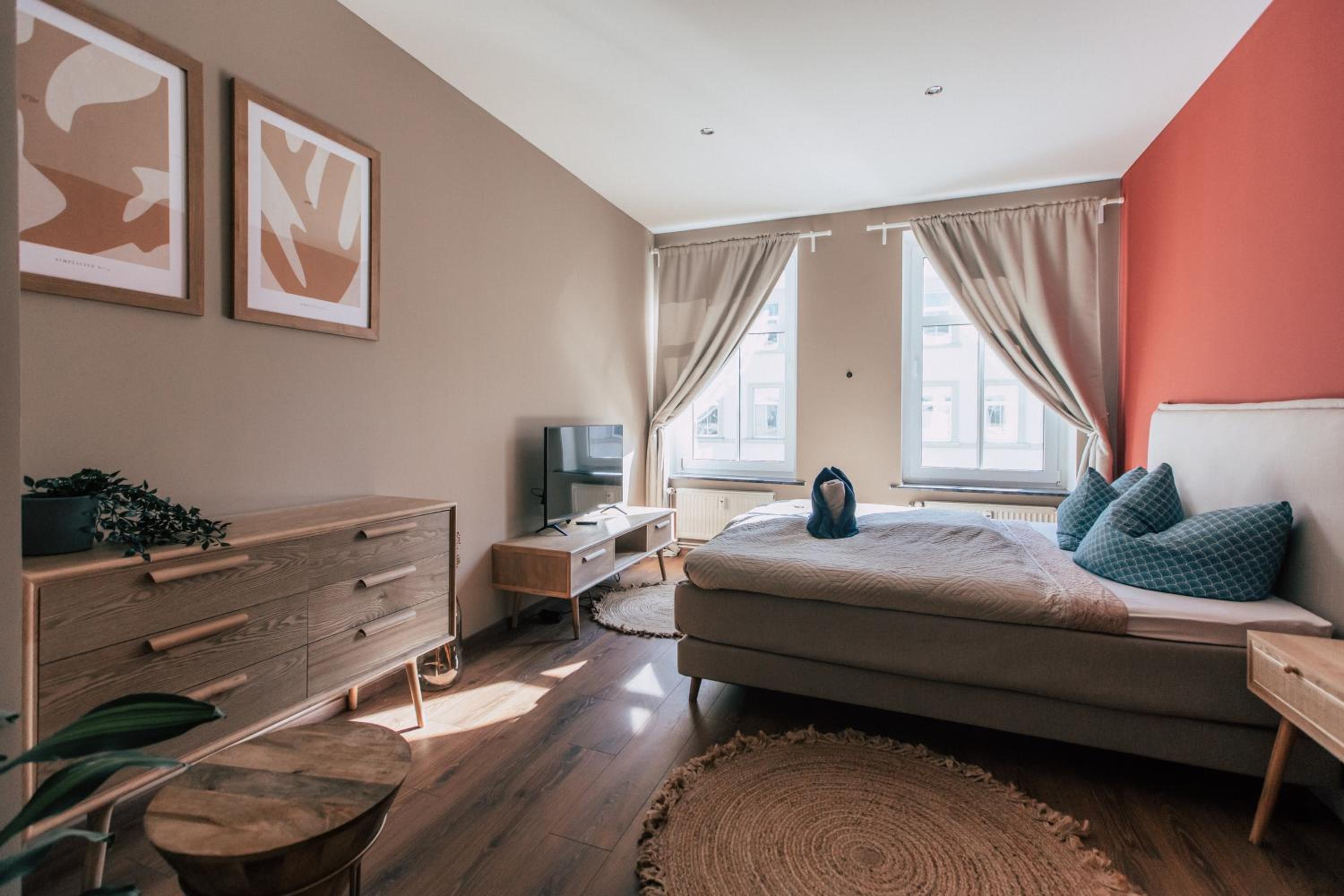 Two-Bedroom Apartment "Midtown" - Photo 1